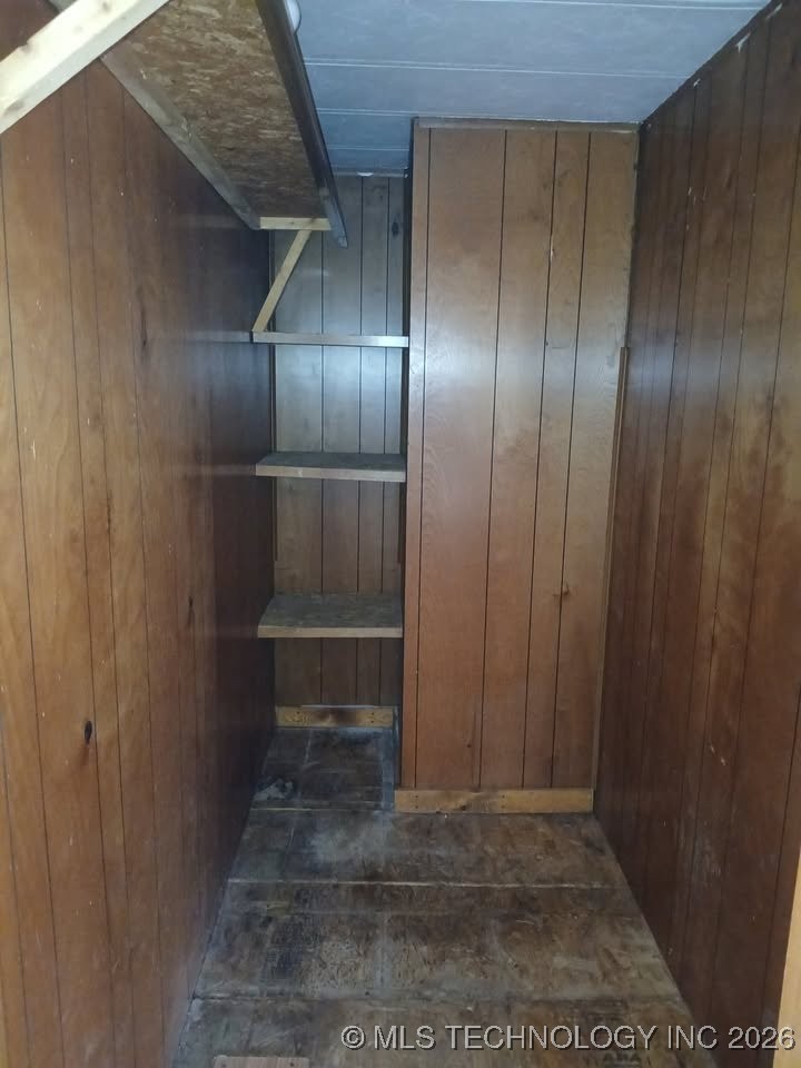 419090 E 1139 Road Property Photo 10