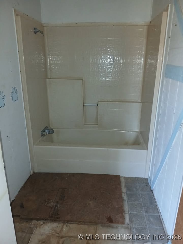 419090 E 1139 Road Property Photo 14