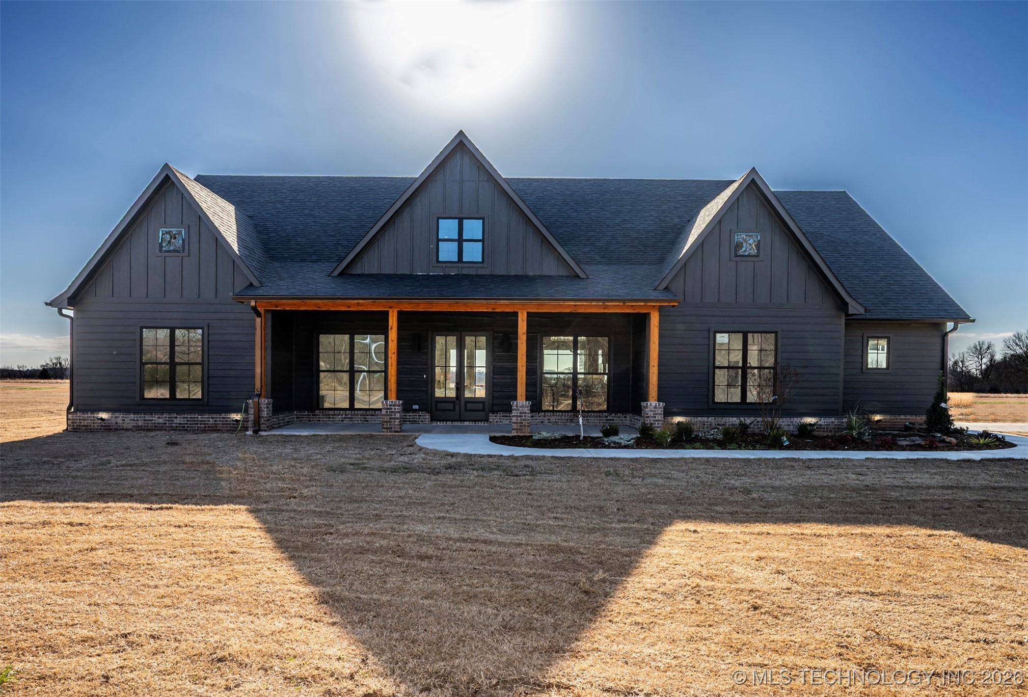 16052 County Road 3600 Property Photo 1