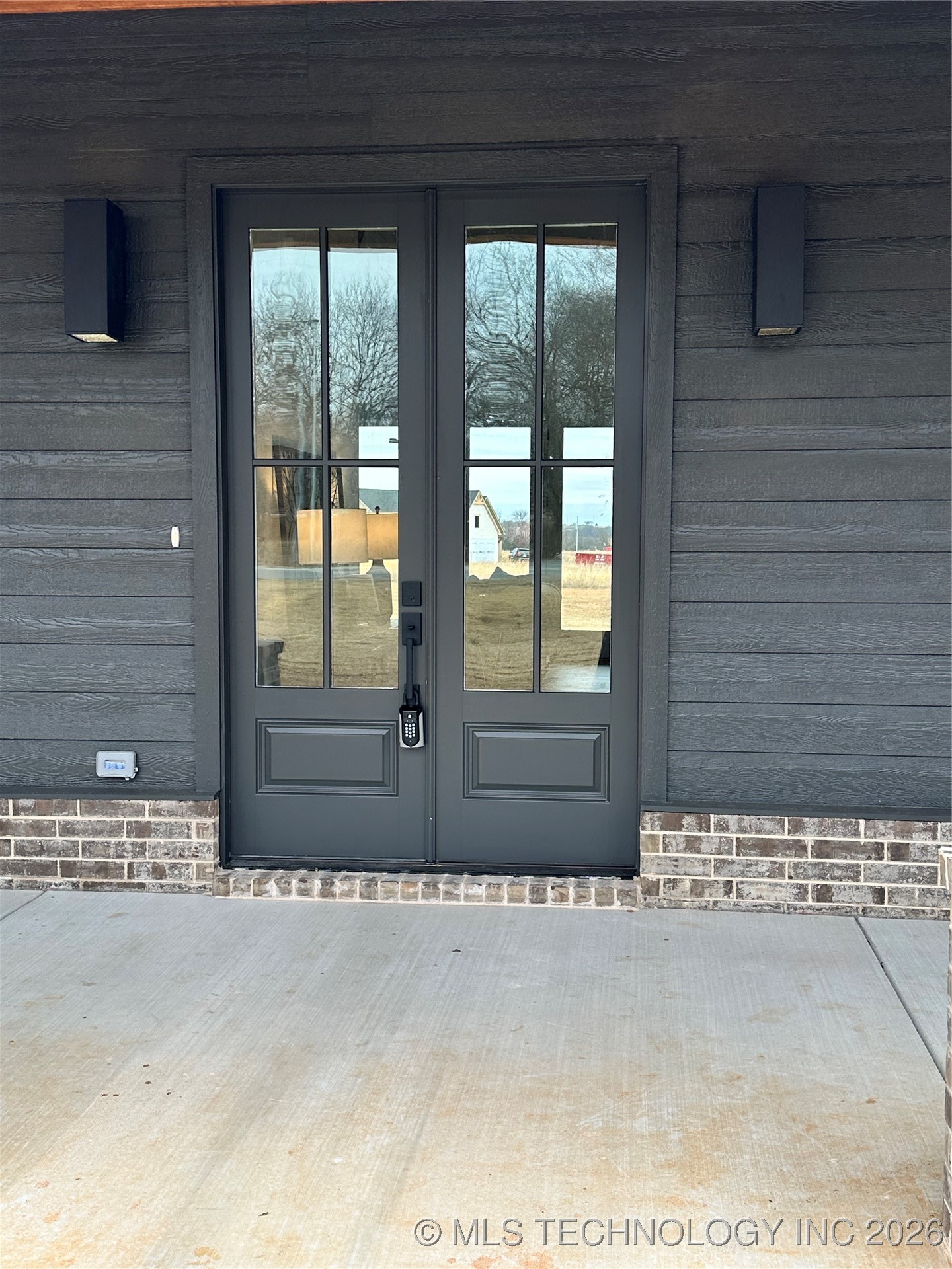 16052 County Road 3600 Property Photo 3