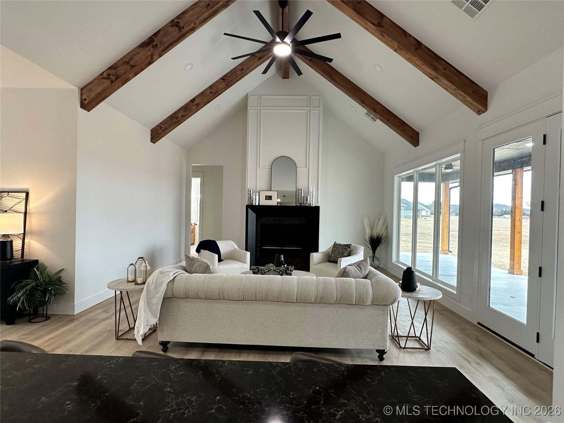 16052 County Road 3600 Property Photo 6