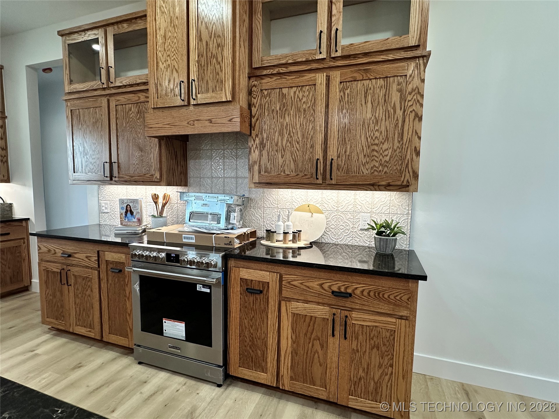 16052 County Road 3600 Property Photo 11