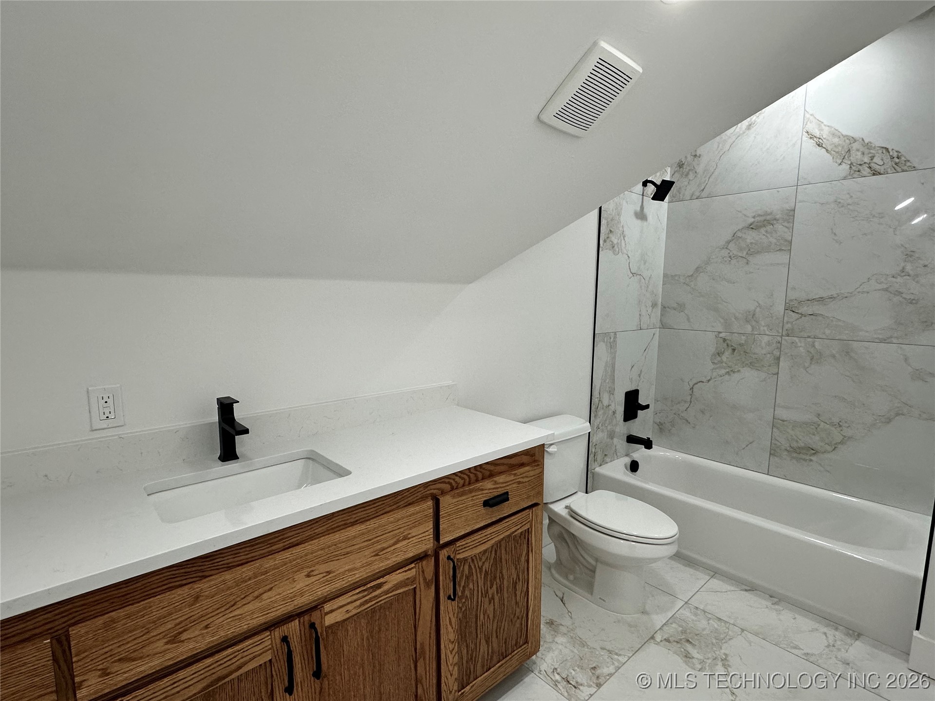 16052 County Road 3600 Property Photo 26