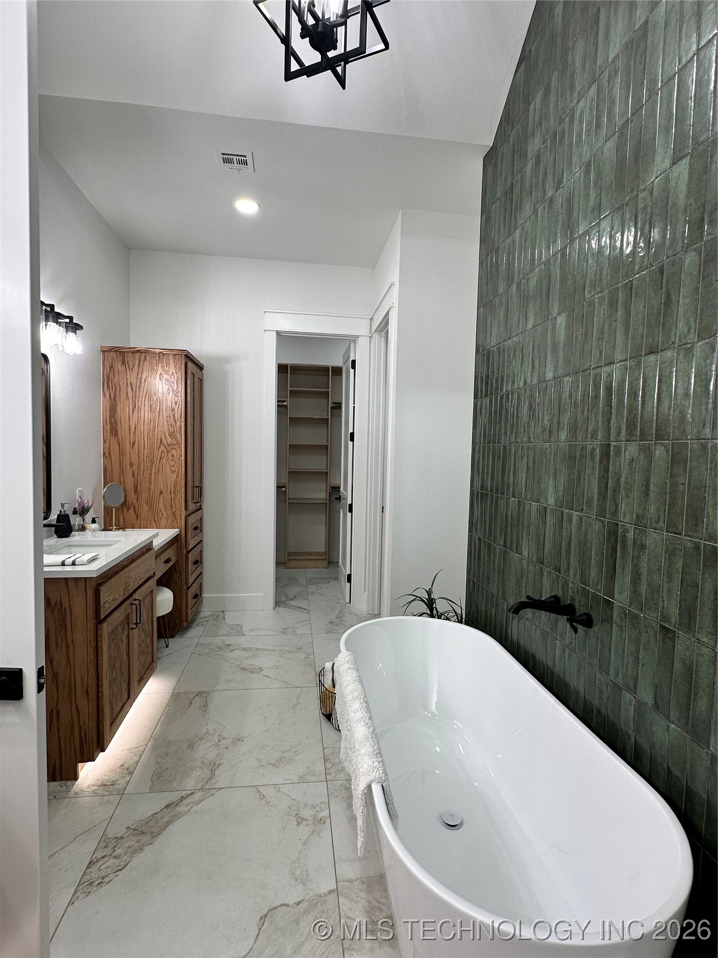 16052 County Road 3600 Property Photo 34