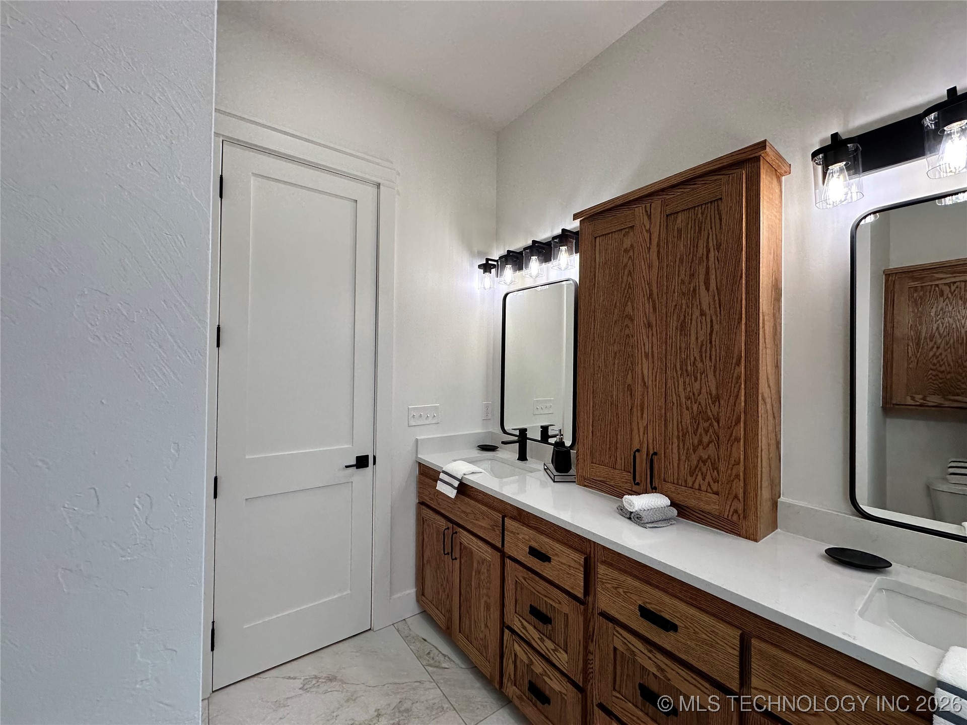 16052 County Road 3600 Property Photo 36