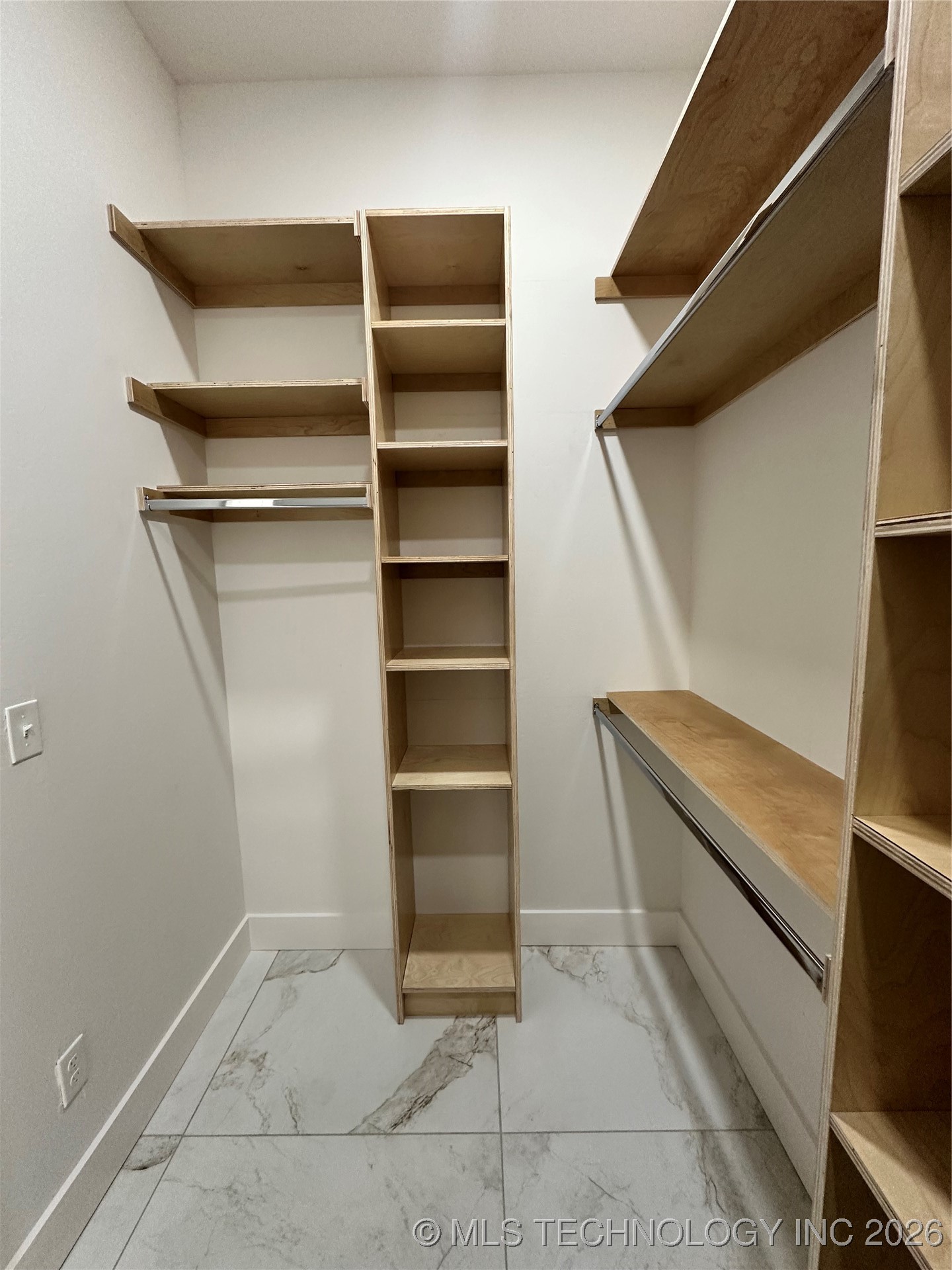 16052 County Road 3600 Property Photo 37