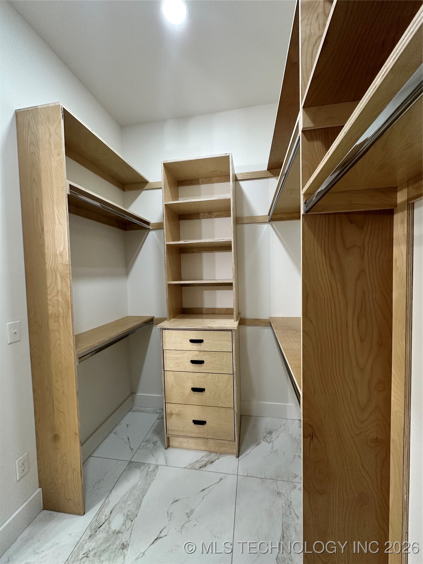 16052 County Road 3600 Property Photo 40