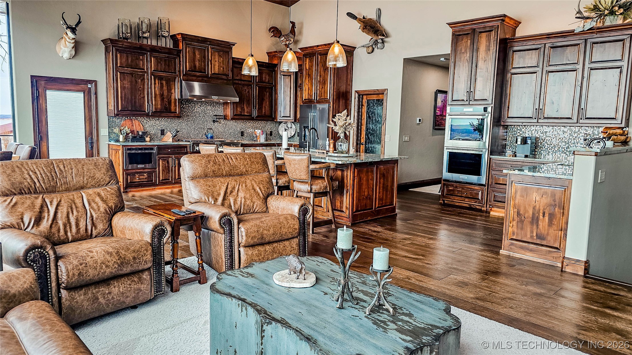 417188 Mockingbird Lane Property Photo 14