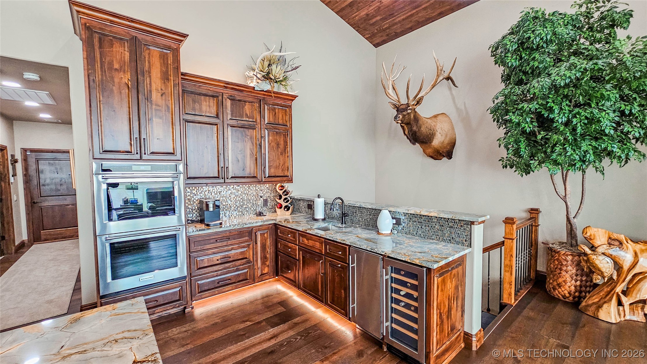 417188 Mockingbird Lane Property Photo 23