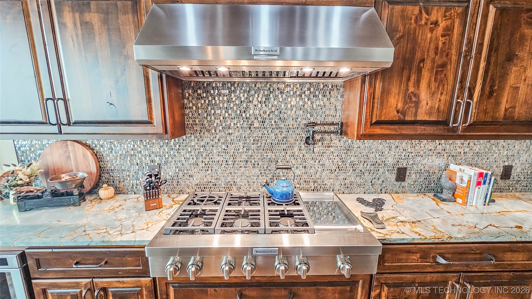 417188 Mockingbird Lane Property Photo 25