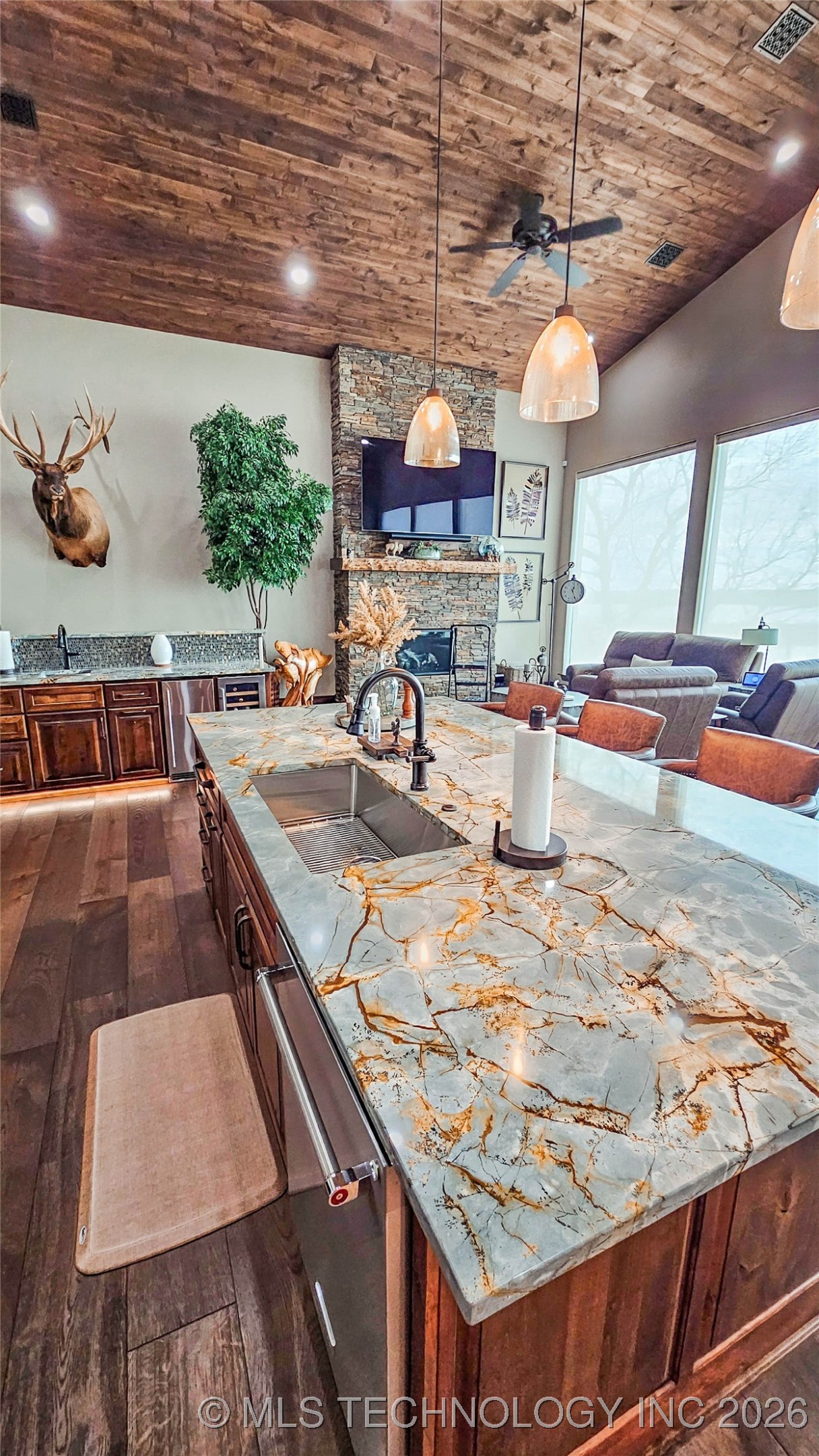 417188 Mockingbird Lane Property Photo 31