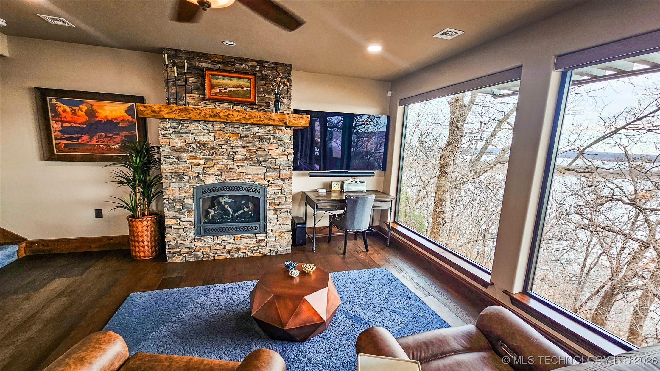 417188 Mockingbird Lane Property Photo 37