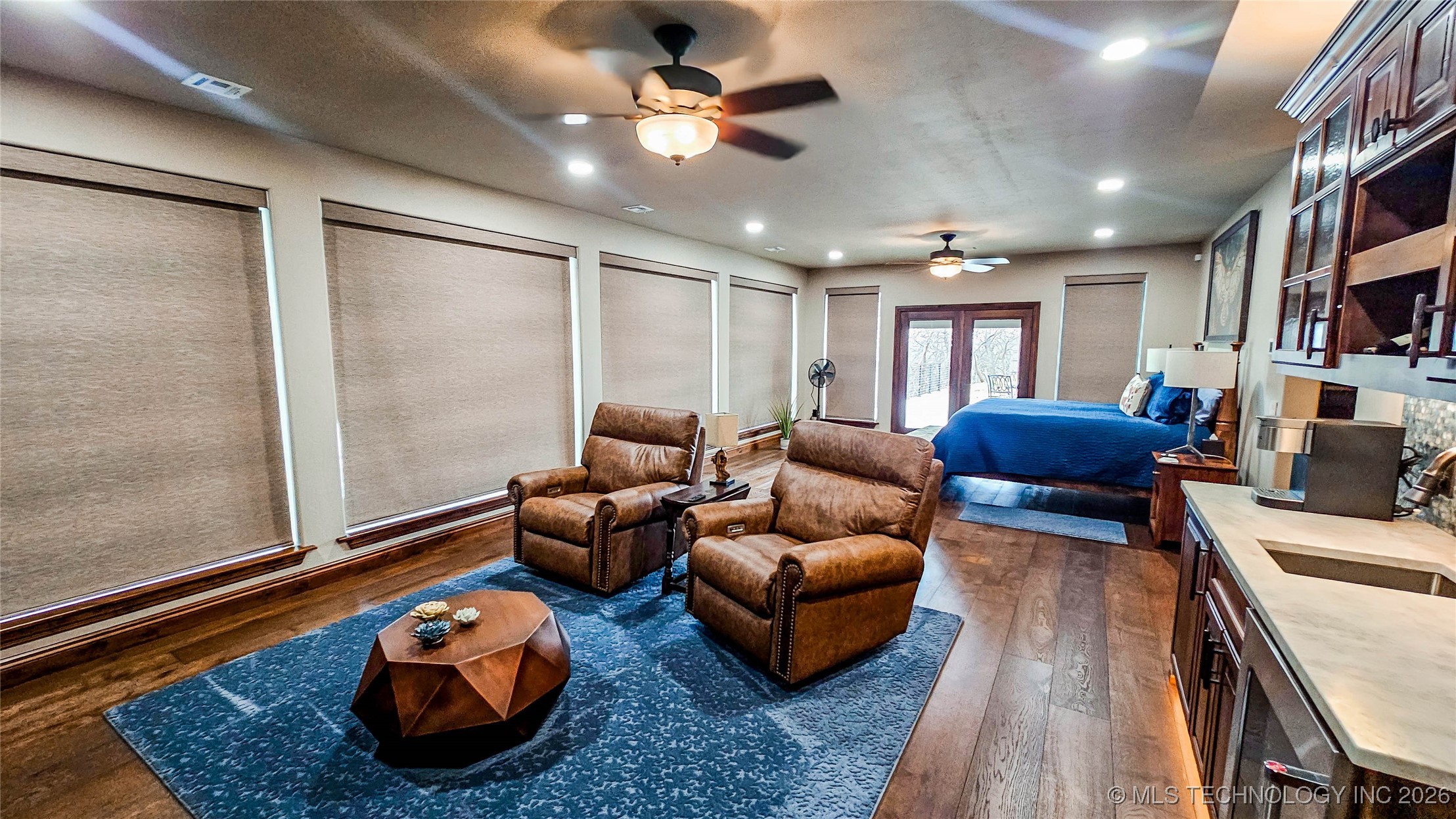 417188 Mockingbird Lane Property Photo 40