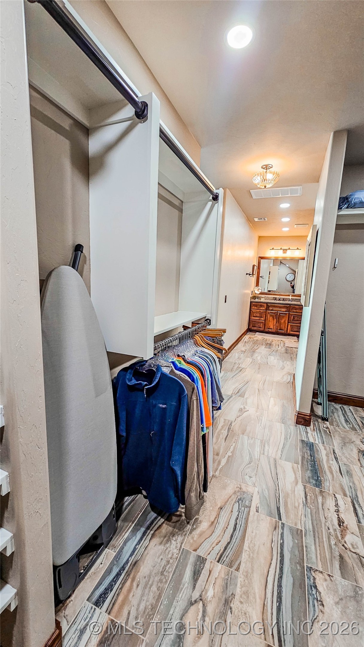 417188 Mockingbird Lane Property Photo 52