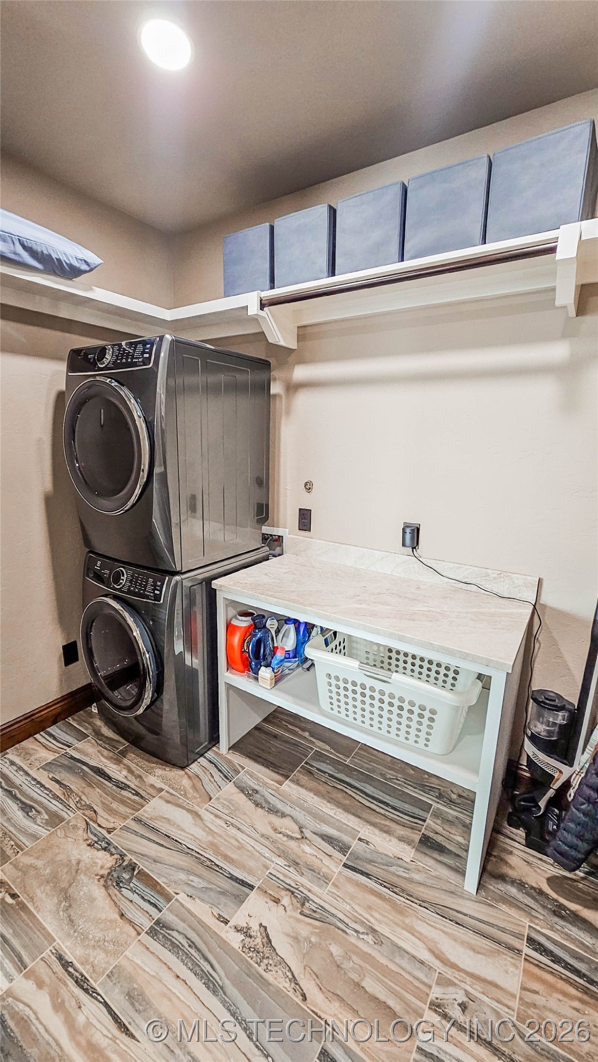 417188 Mockingbird Lane Property Photo 53