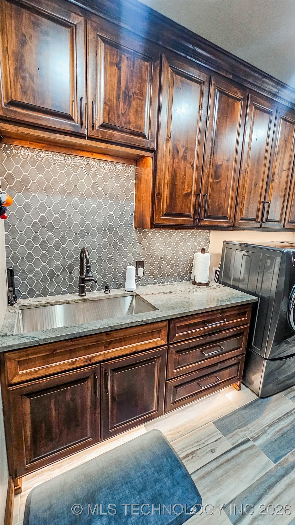 417188 Mockingbird Lane Property Photo 69