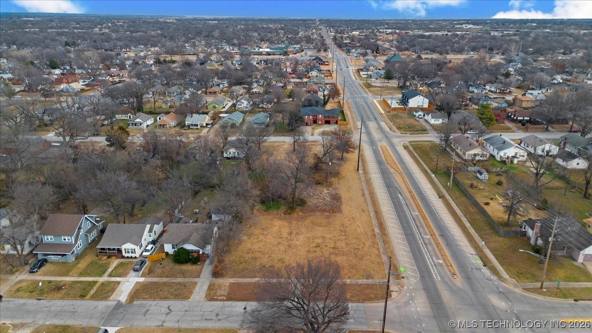 1509 N Denver Avenue Property Photo 4