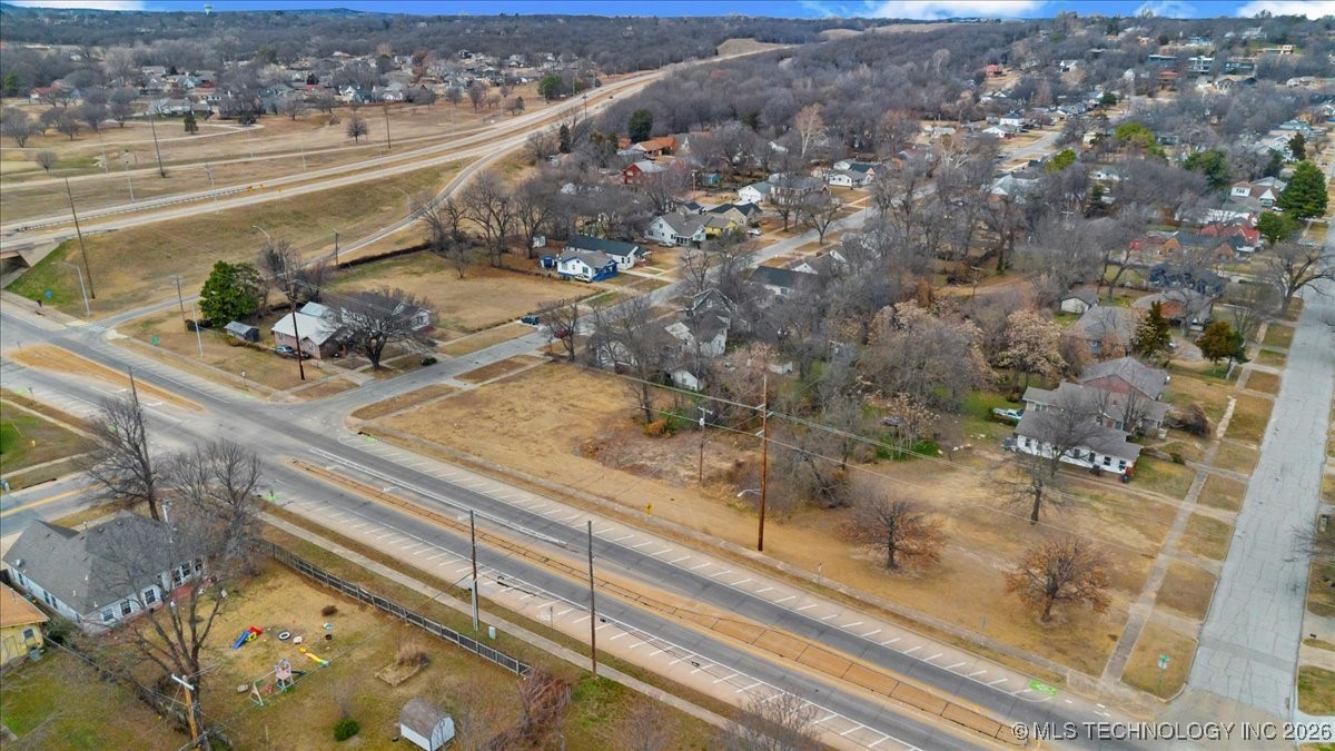 1509 N Denver Avenue Property Photo 8