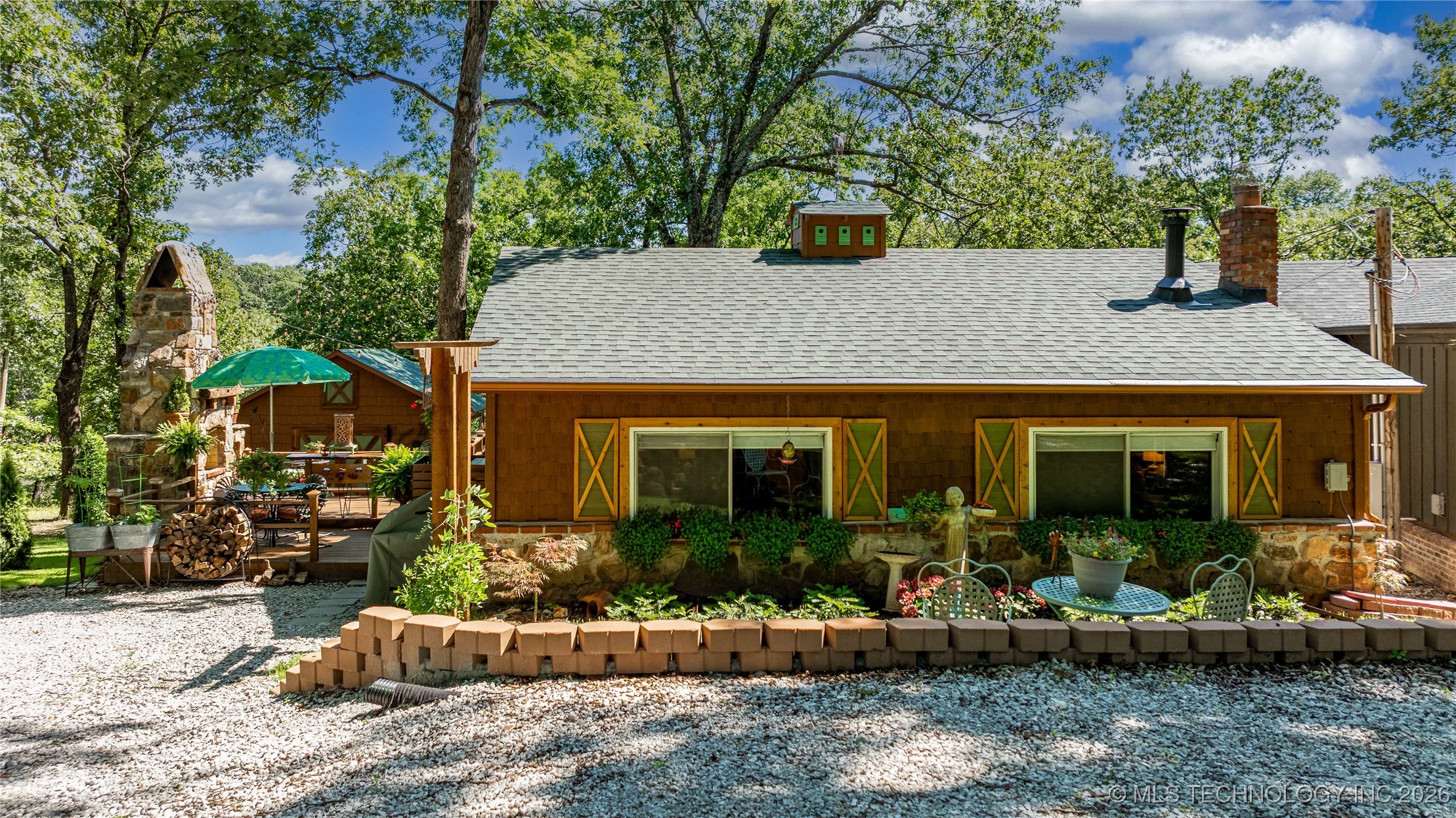 453805 E 315 Road Property Photo 3