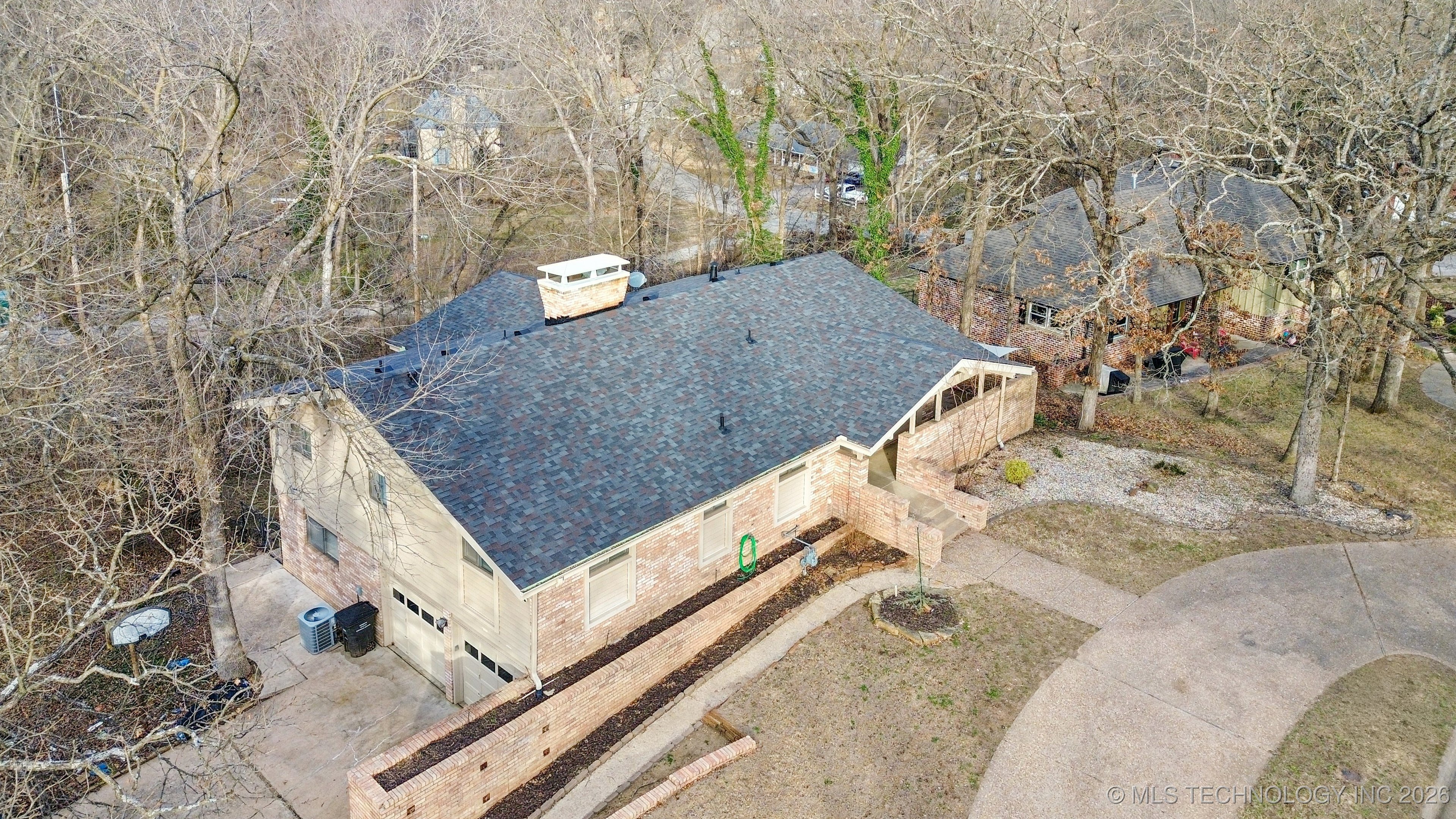 1808 S Skyline Place Property Photo 3