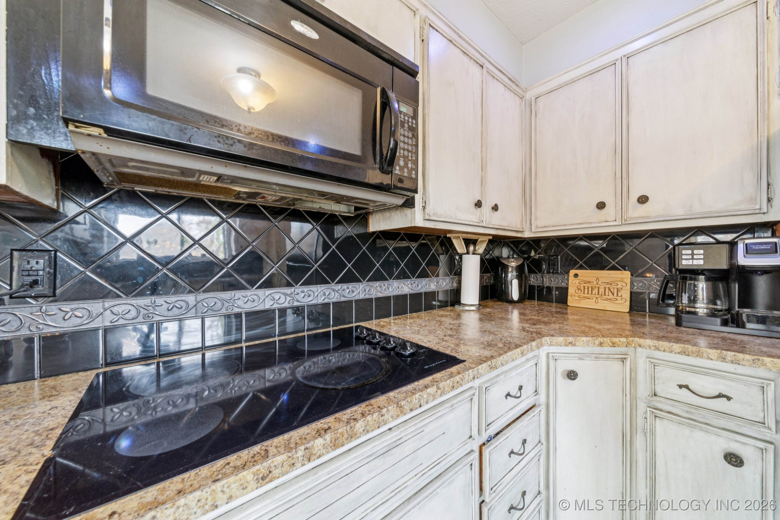 1808 S Skyline Place Property Photo 20