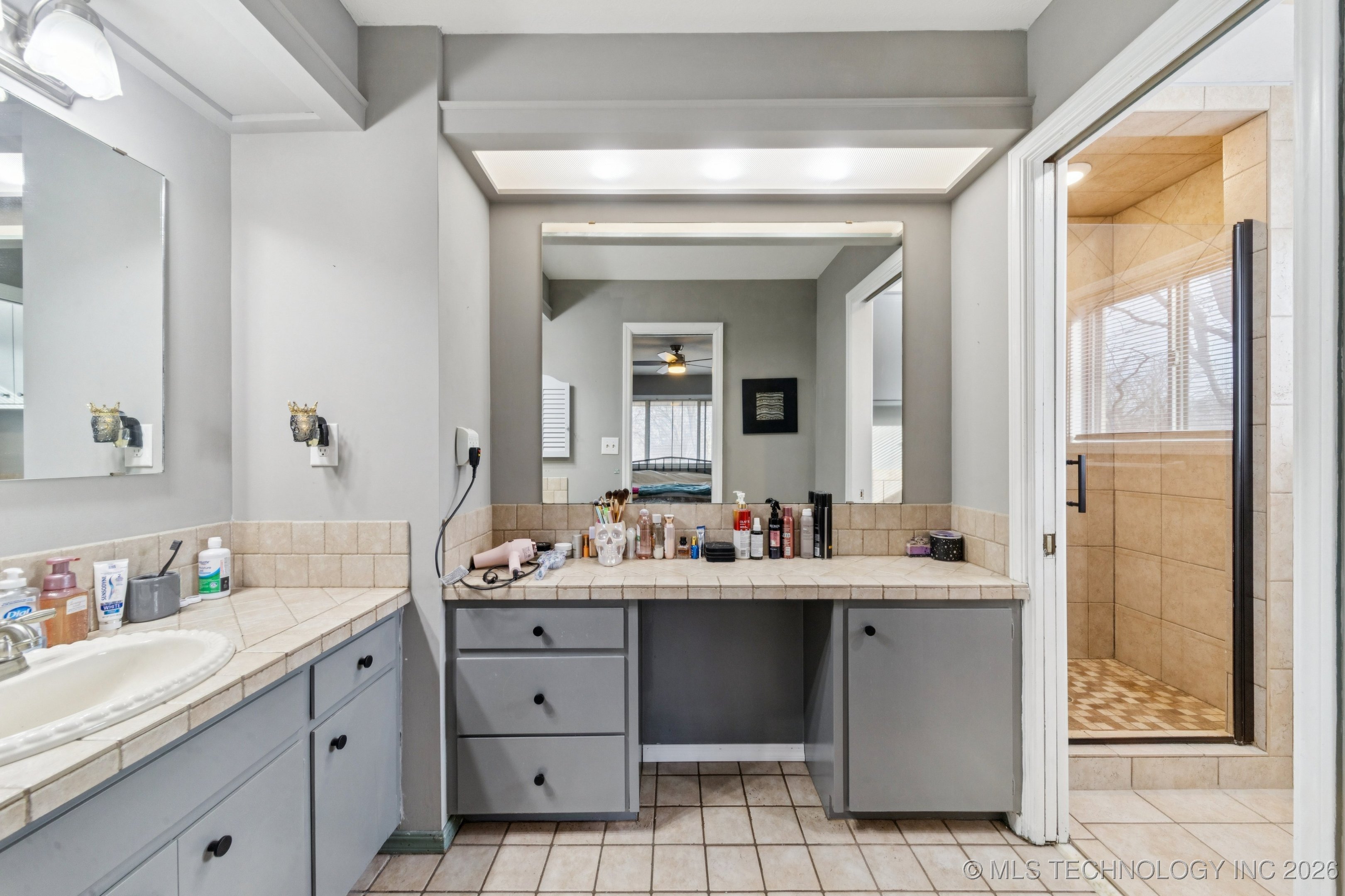 1808 S Skyline Place Property Photo 23