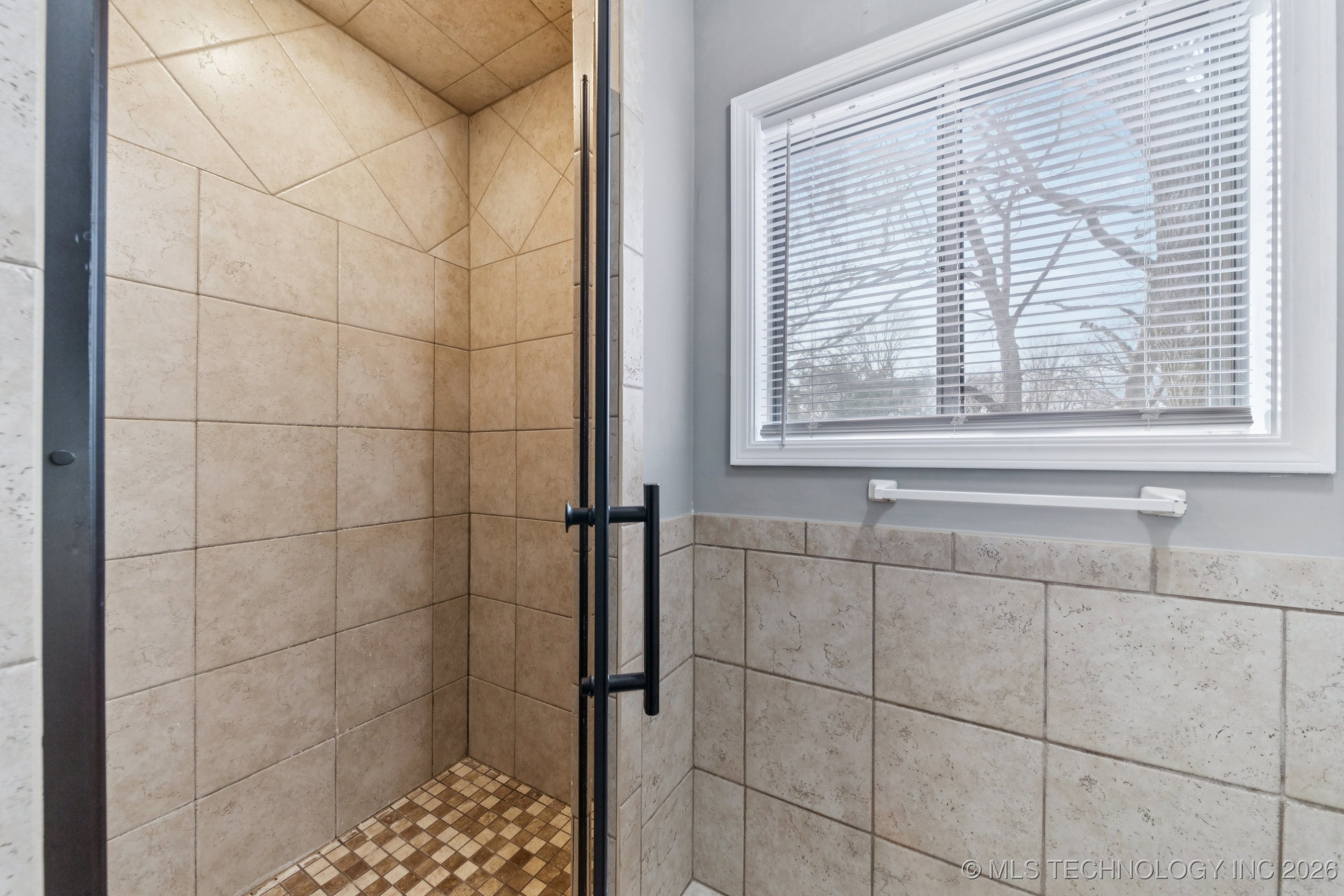 1808 S Skyline Place Property Photo 25