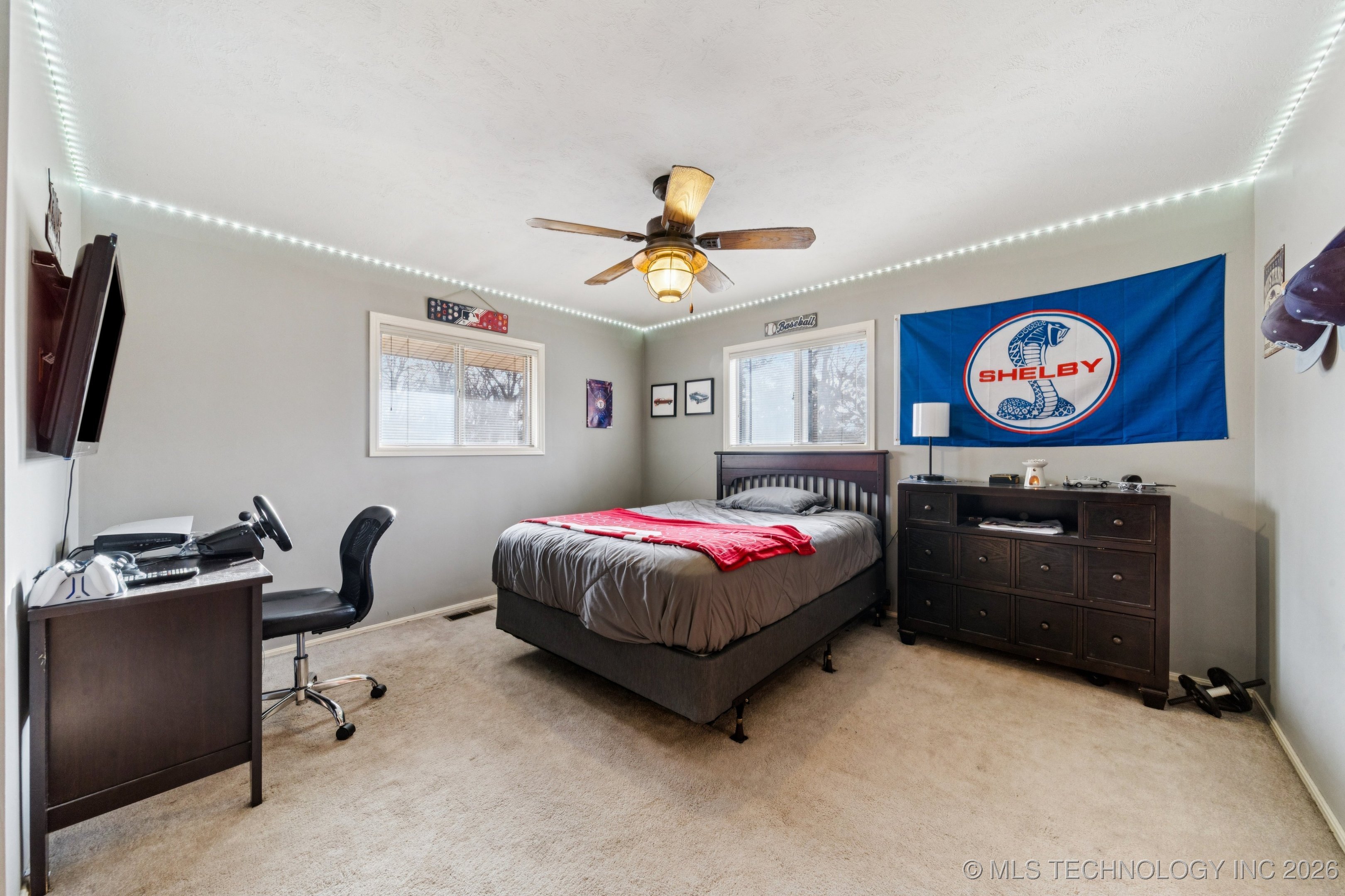 1808 S Skyline Place Property Photo 28