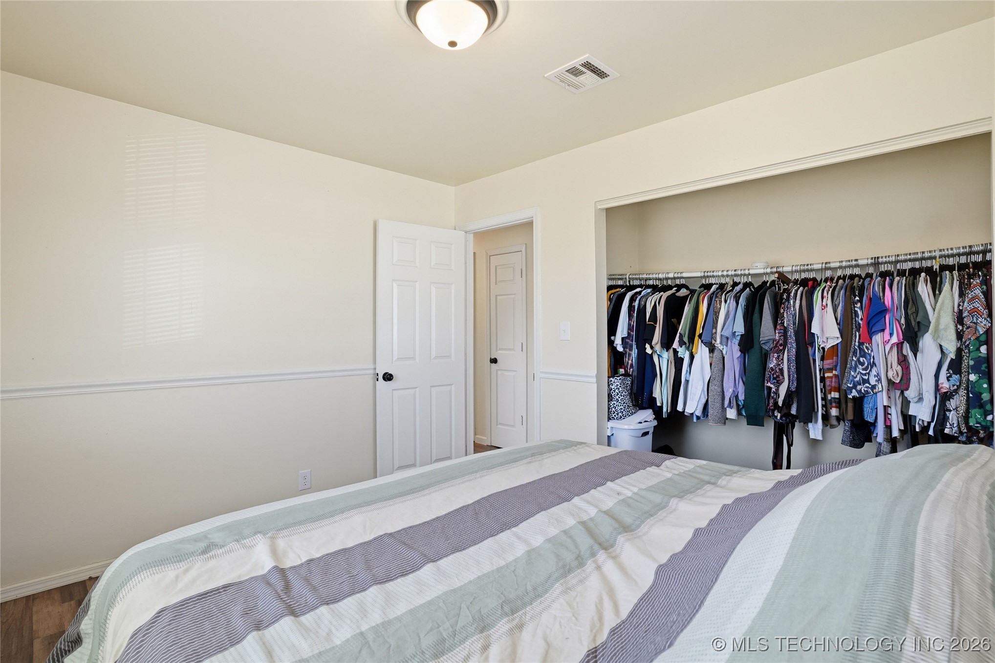 105 W 32nd Street Property Photo 24