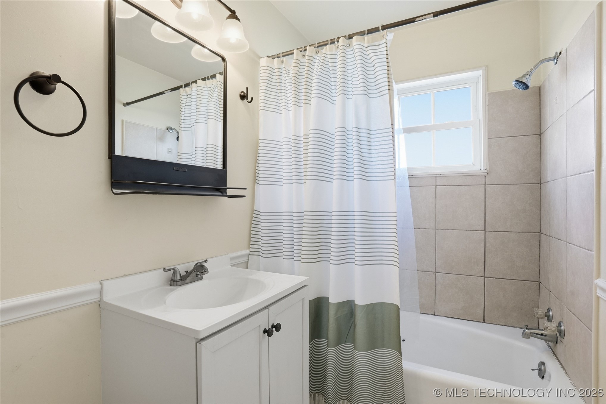 105 W 32nd Street Property Photo 29