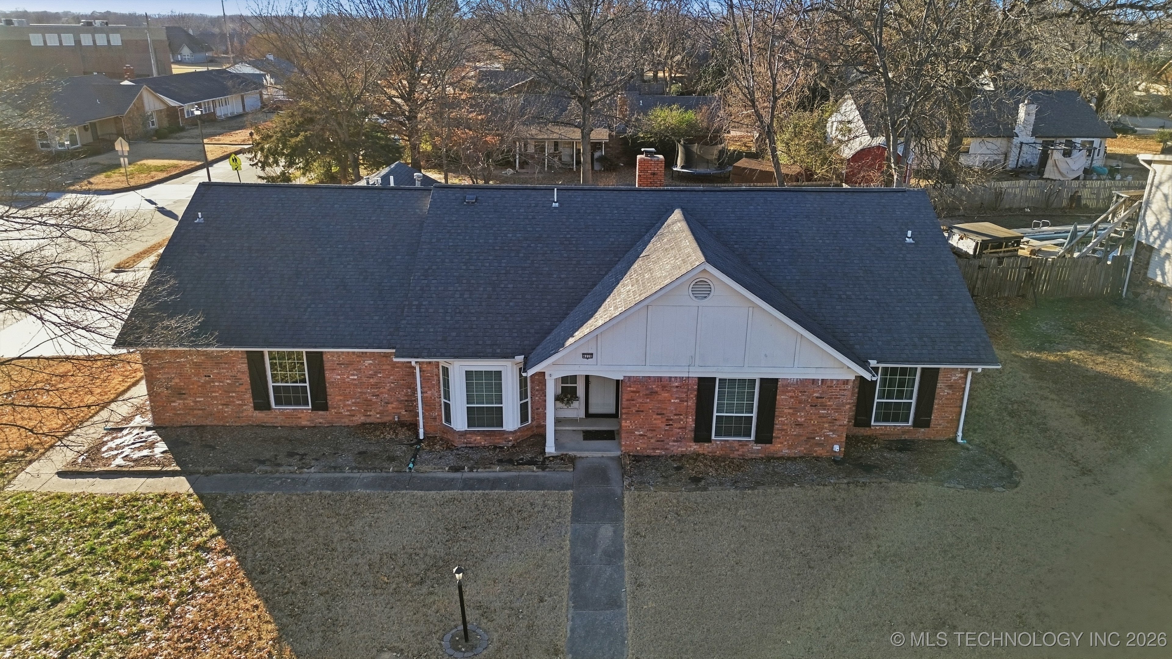 4120 S Juniper Avenue Property Photo 3