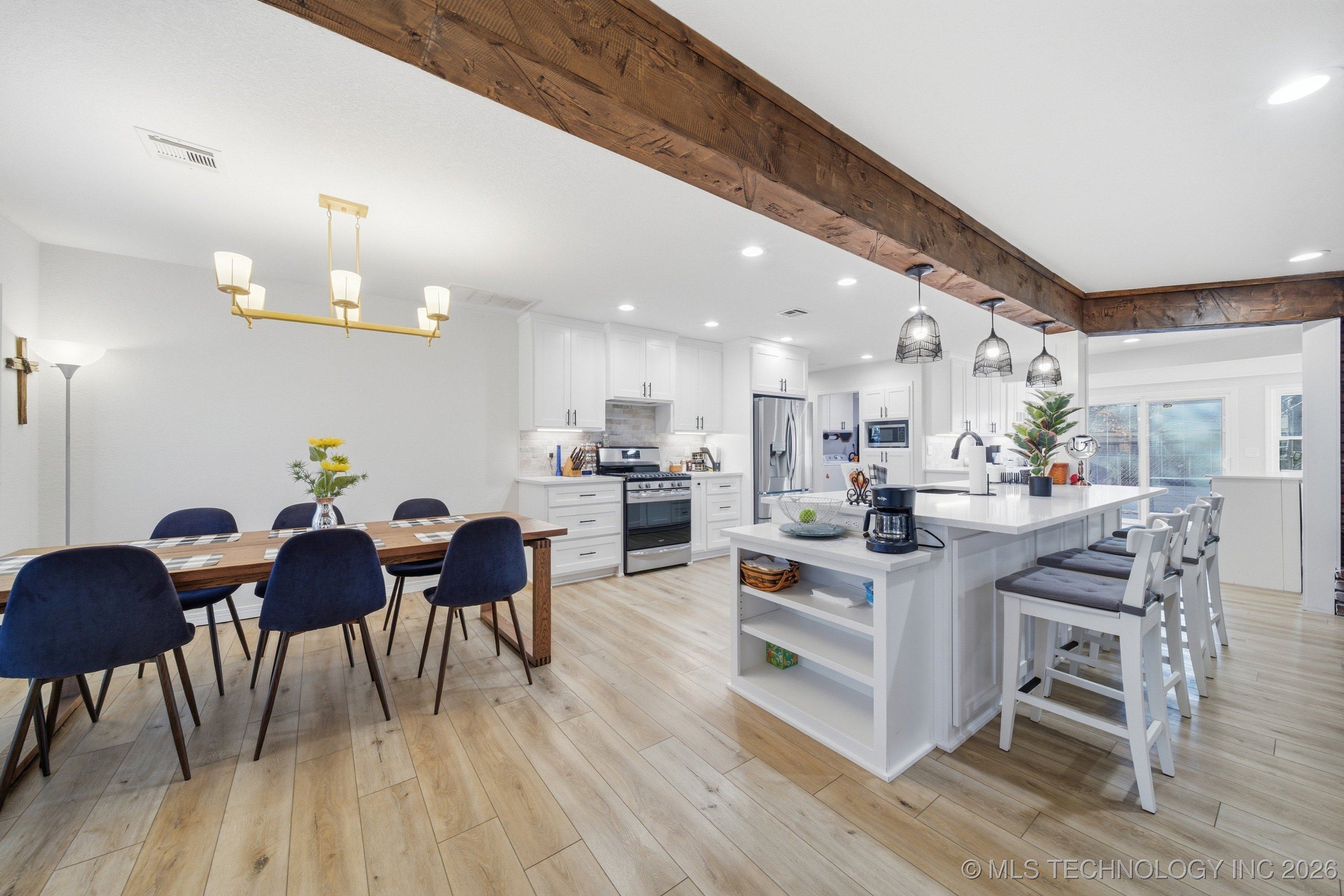 4120 S Juniper Avenue Property Photo 8