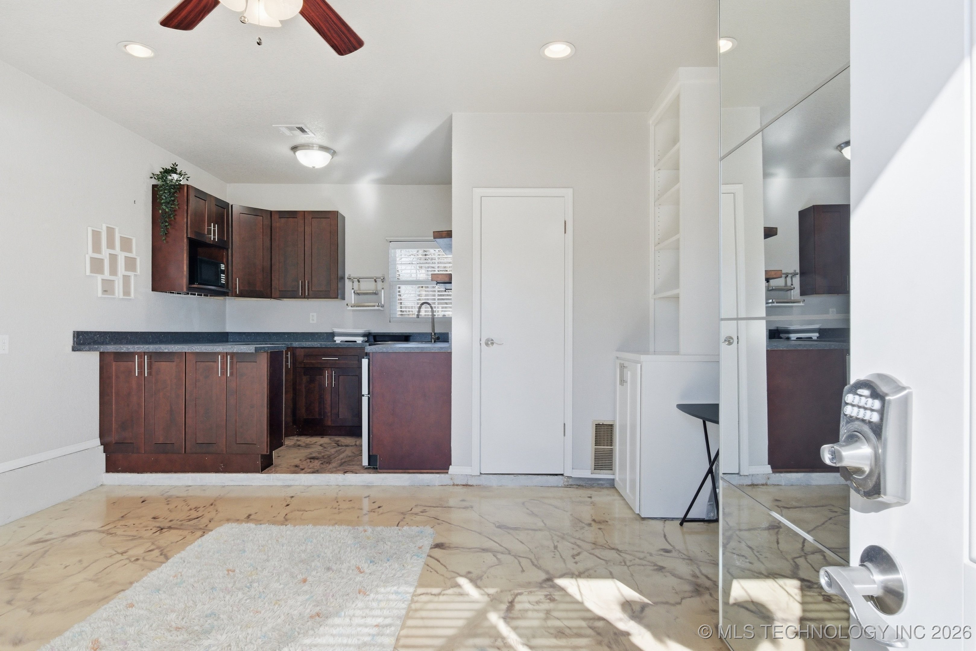 4120 S Juniper Avenue Property Photo 49