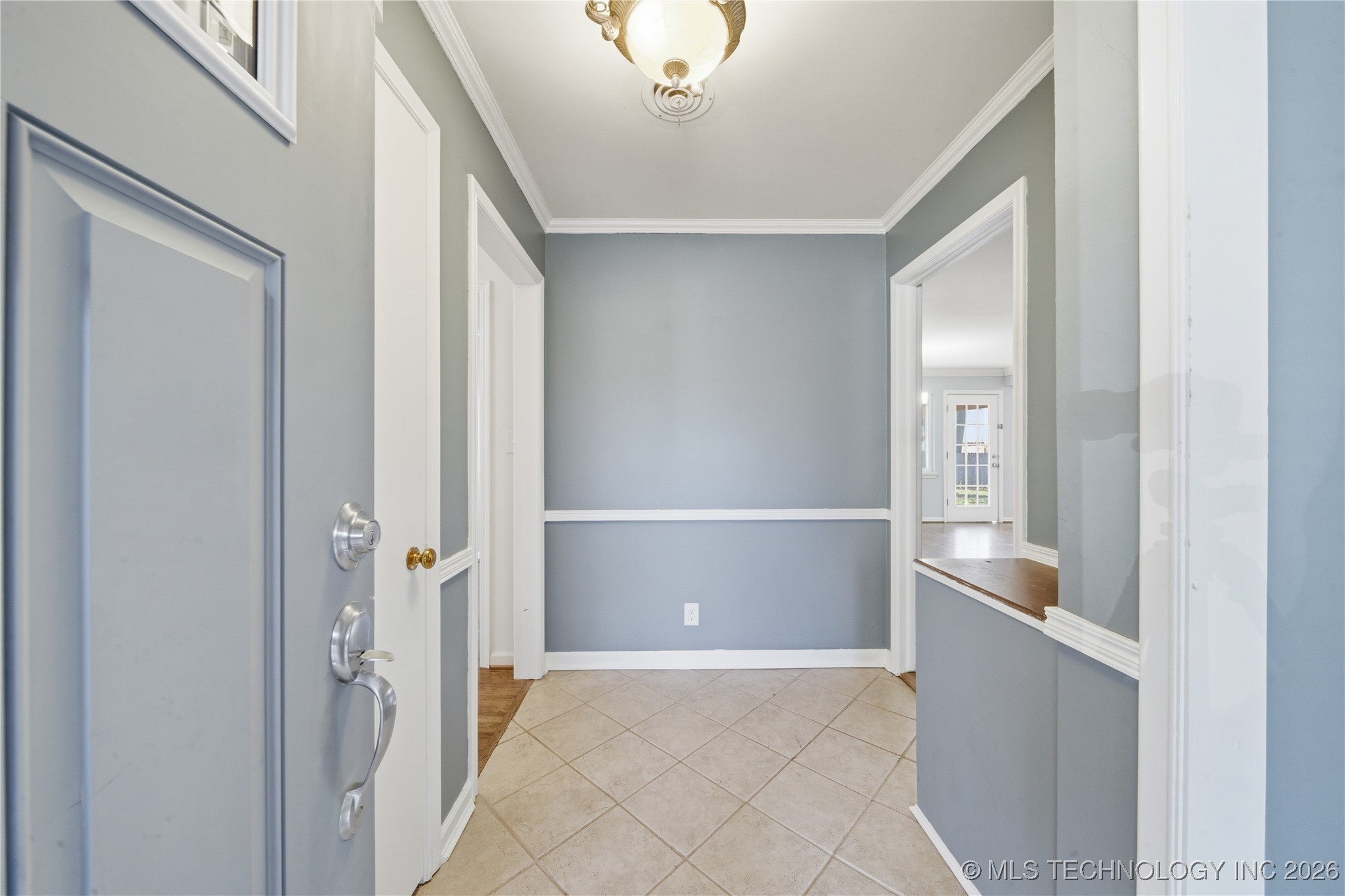 1742 E 61st Place Property Photo 4