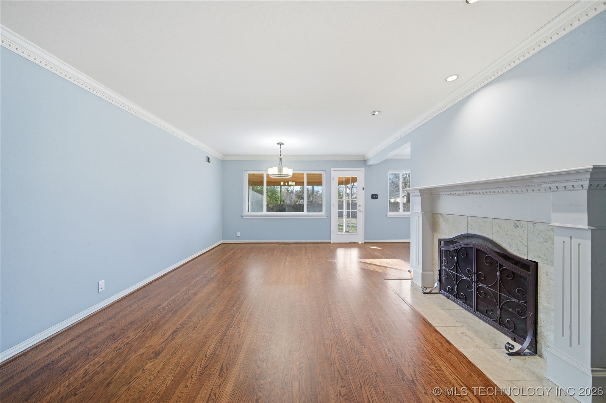 1742 E 61st Place Property Photo 6