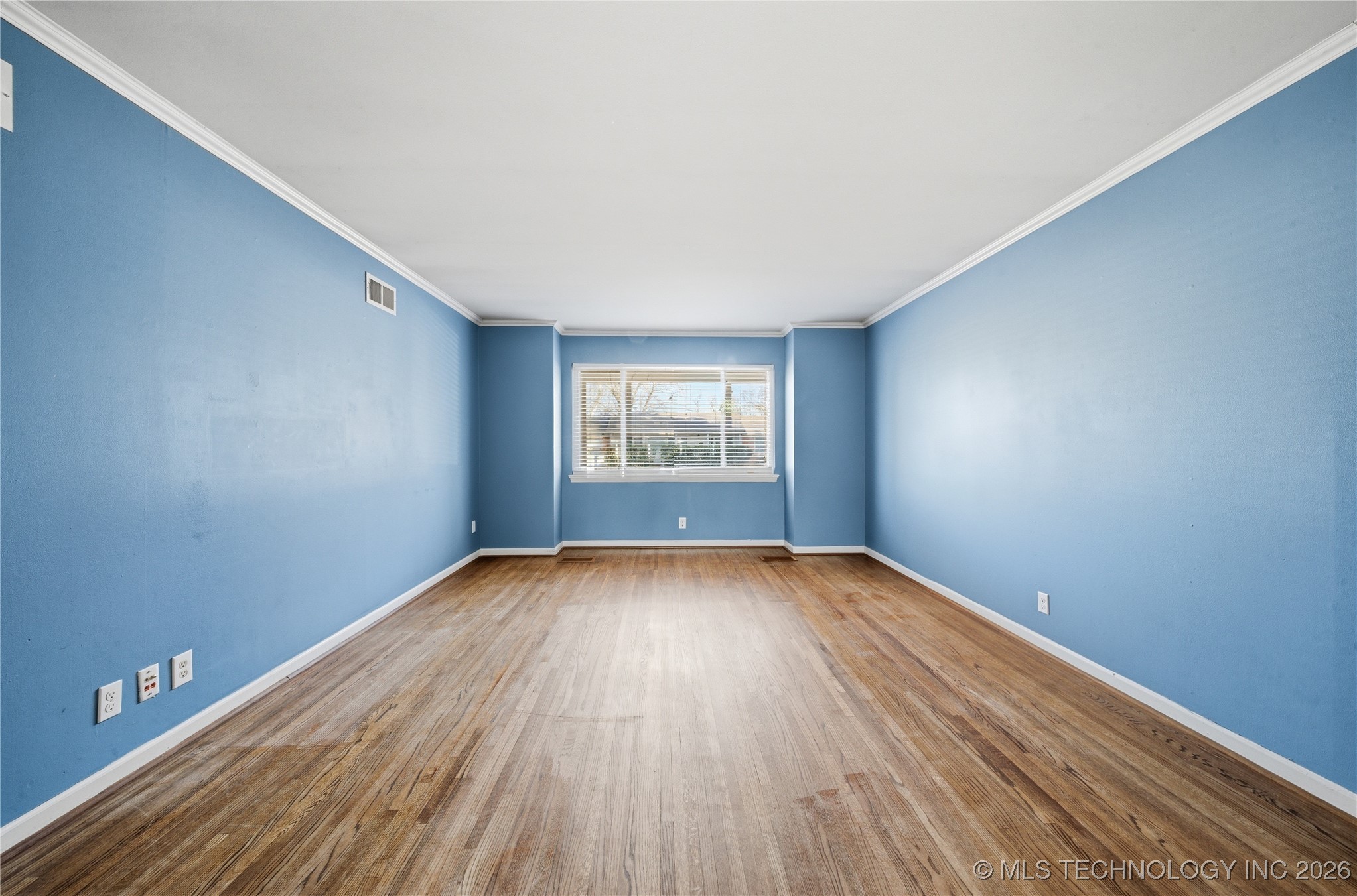 1742 E 61st Place Property Photo 14