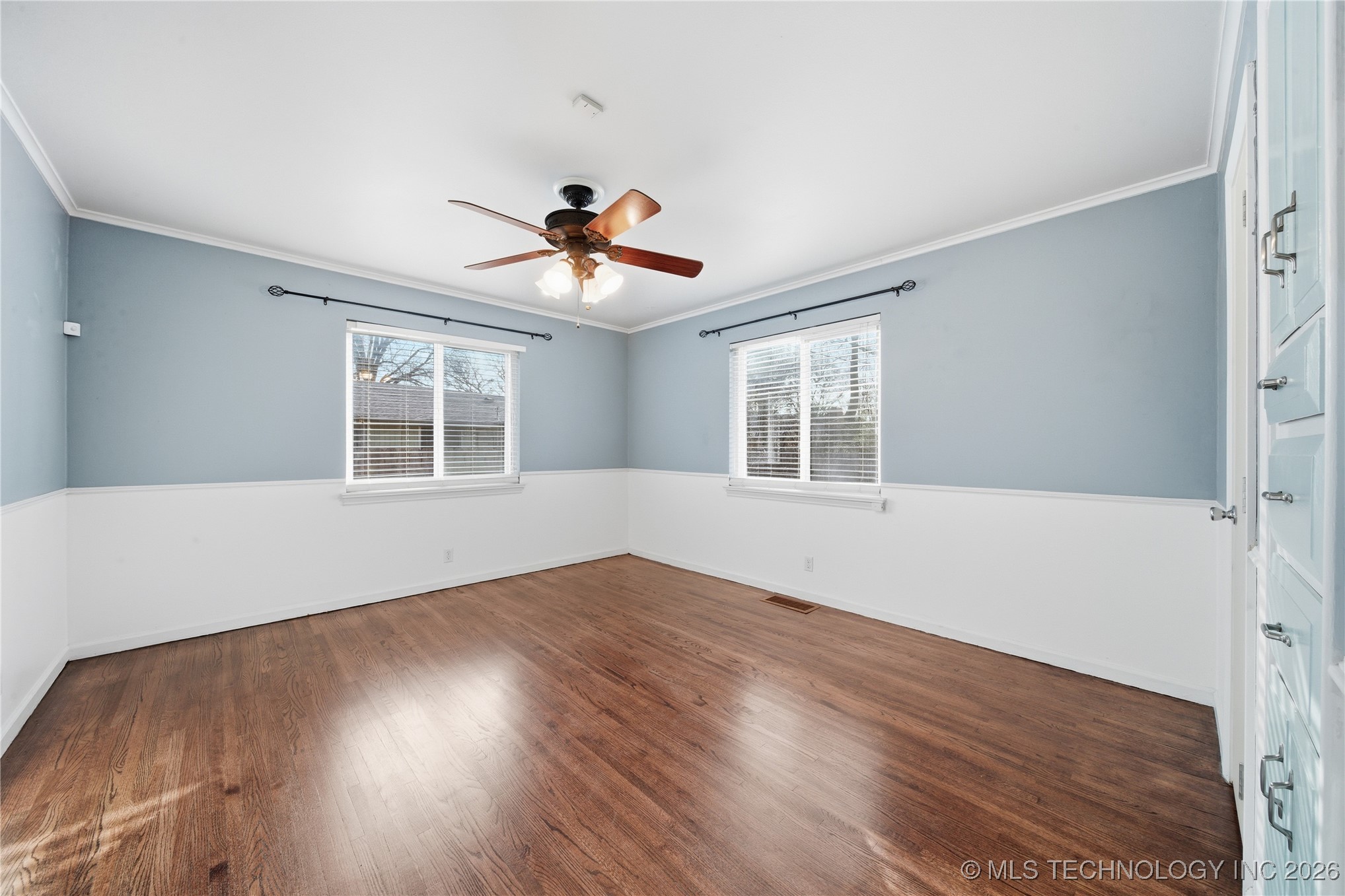 1742 E 61st Place Property Photo 16