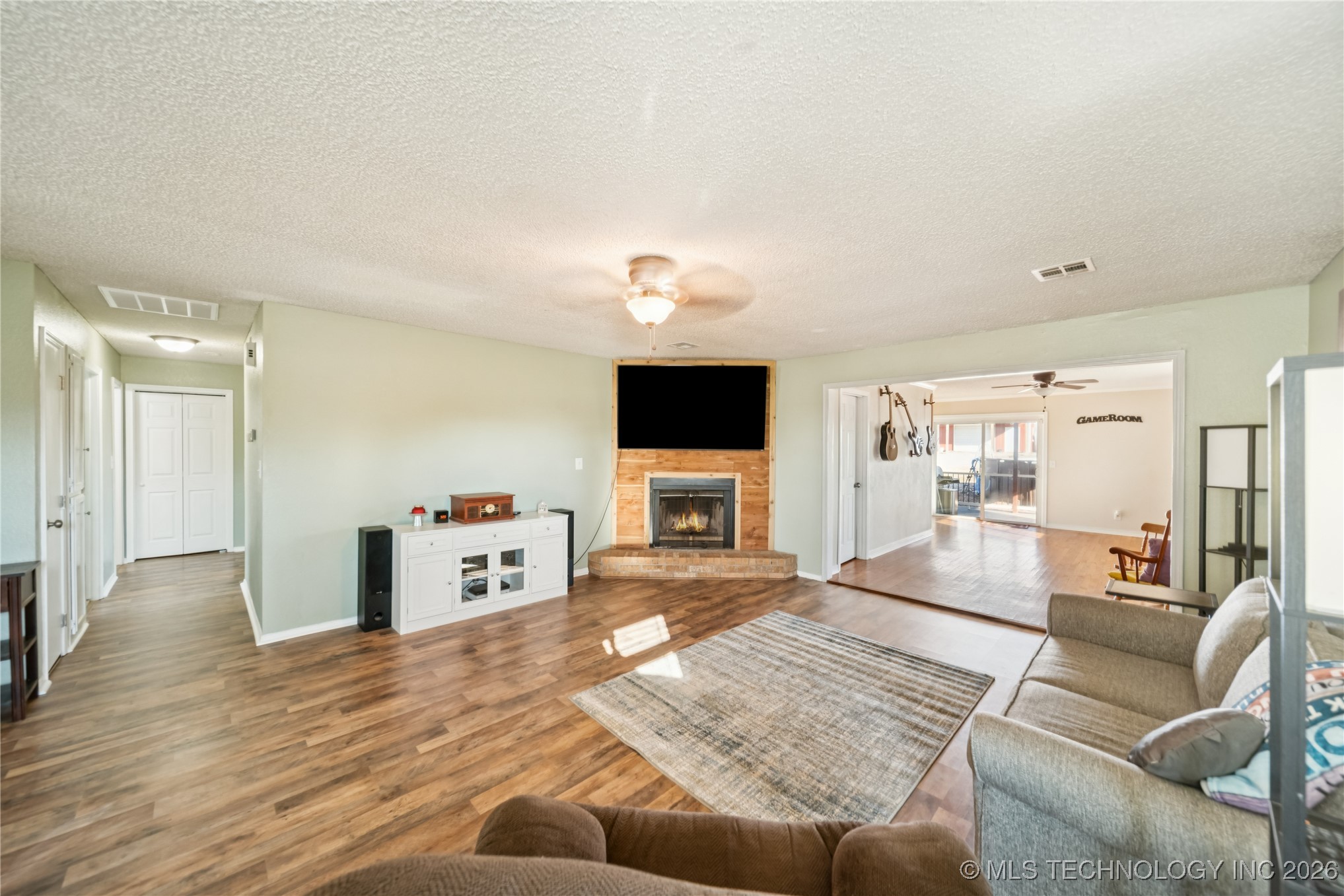 20665 S Carefree Drive Property Photo 6