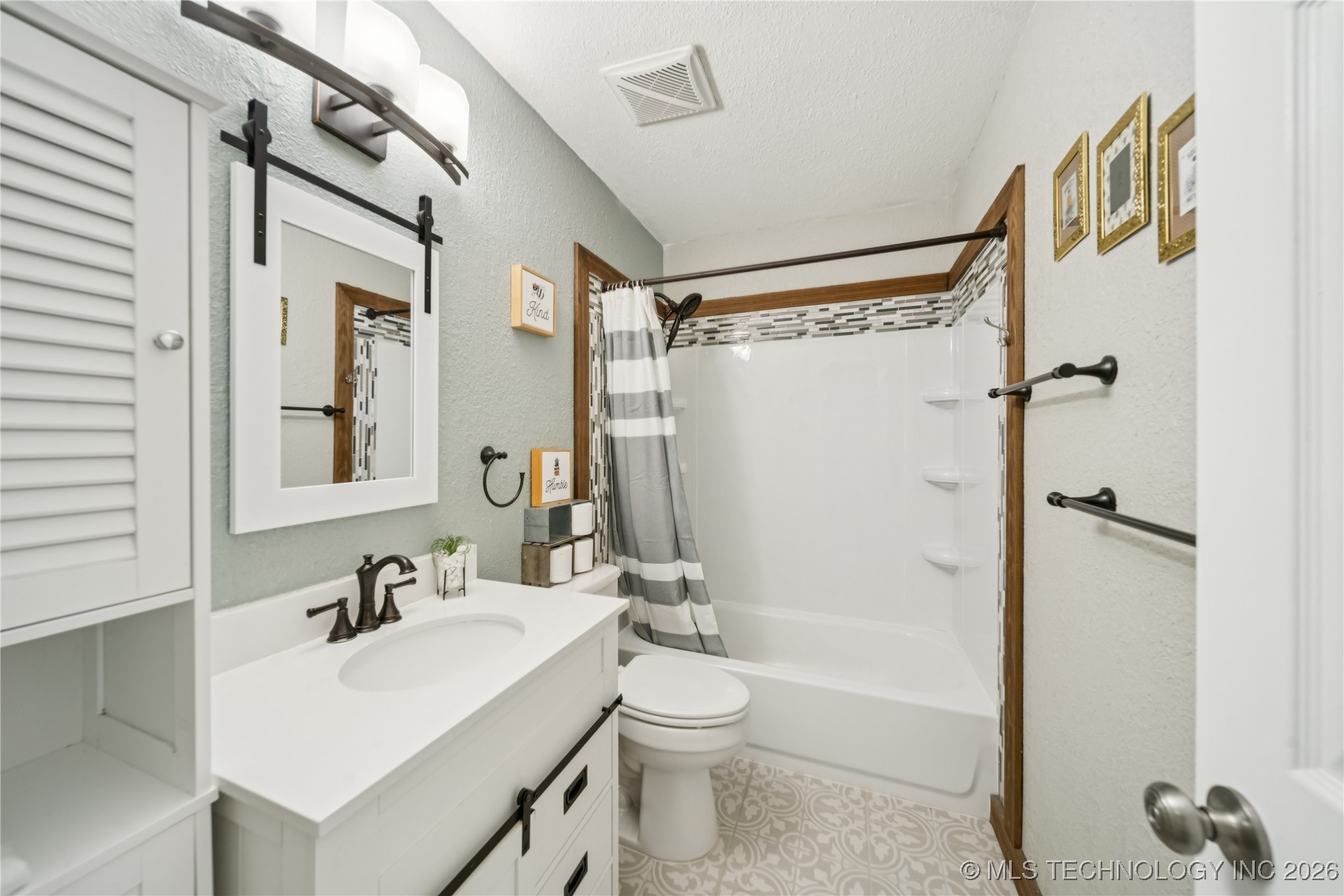 20665 S Carefree Drive Property Photo 14