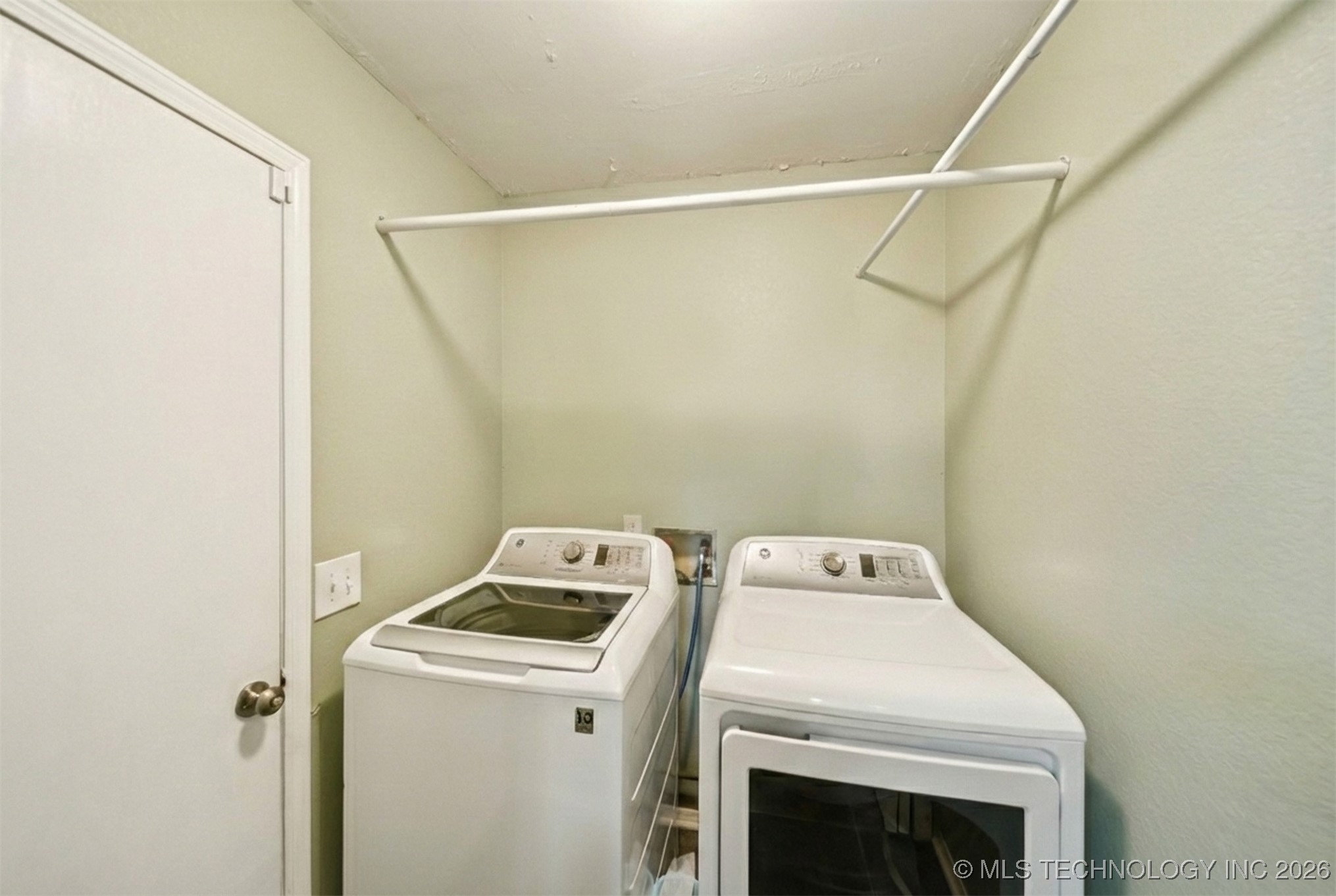 20665 S Carefree Drive Property Photo 15