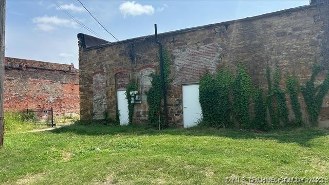 218 S Main Street Property Photo 2