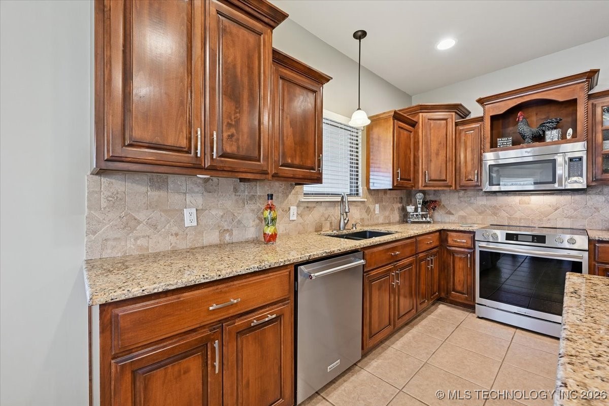 24383 E 145th Street S Property Photo 19