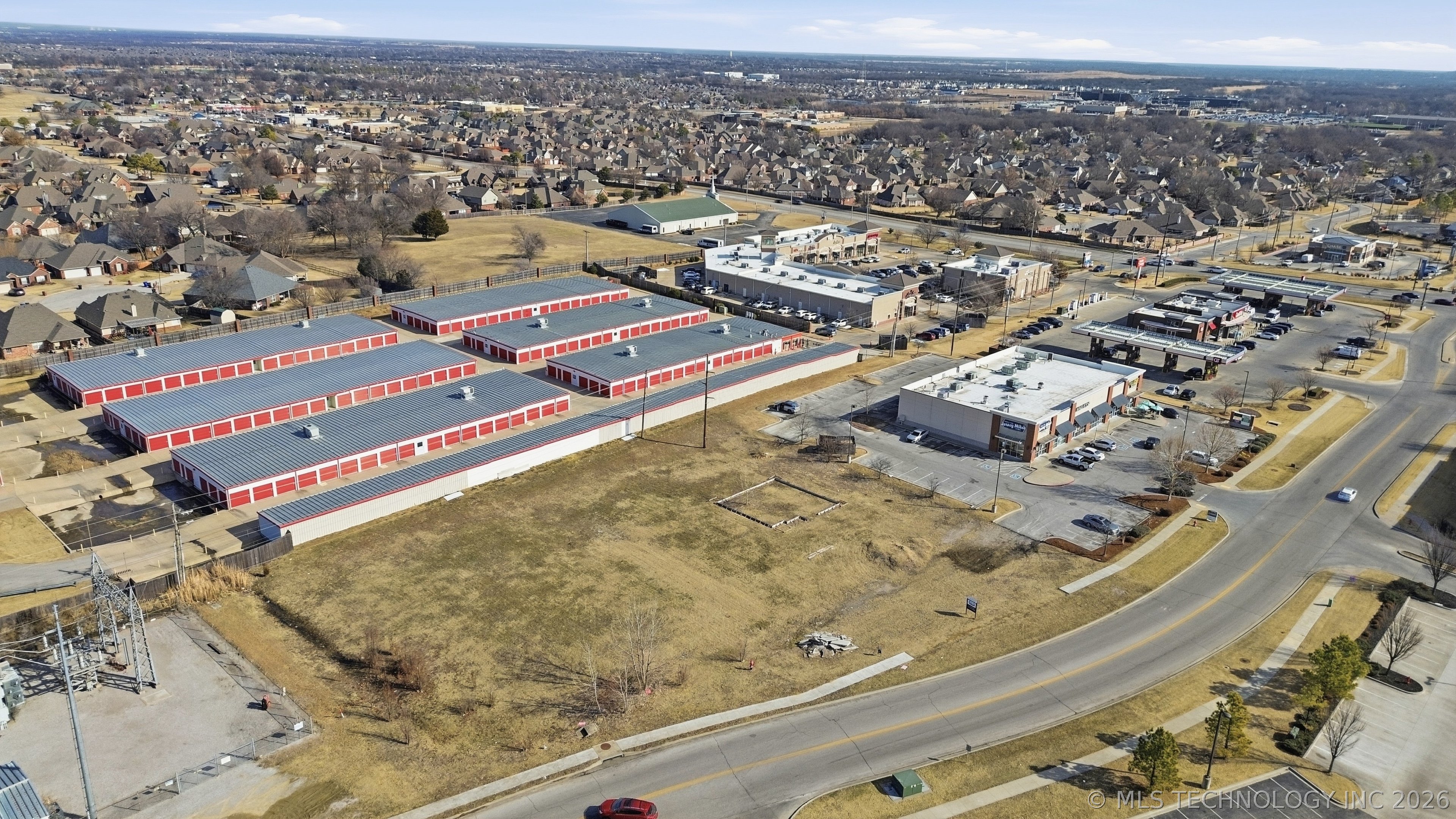 800 E Hillside Drive Property Photo 2