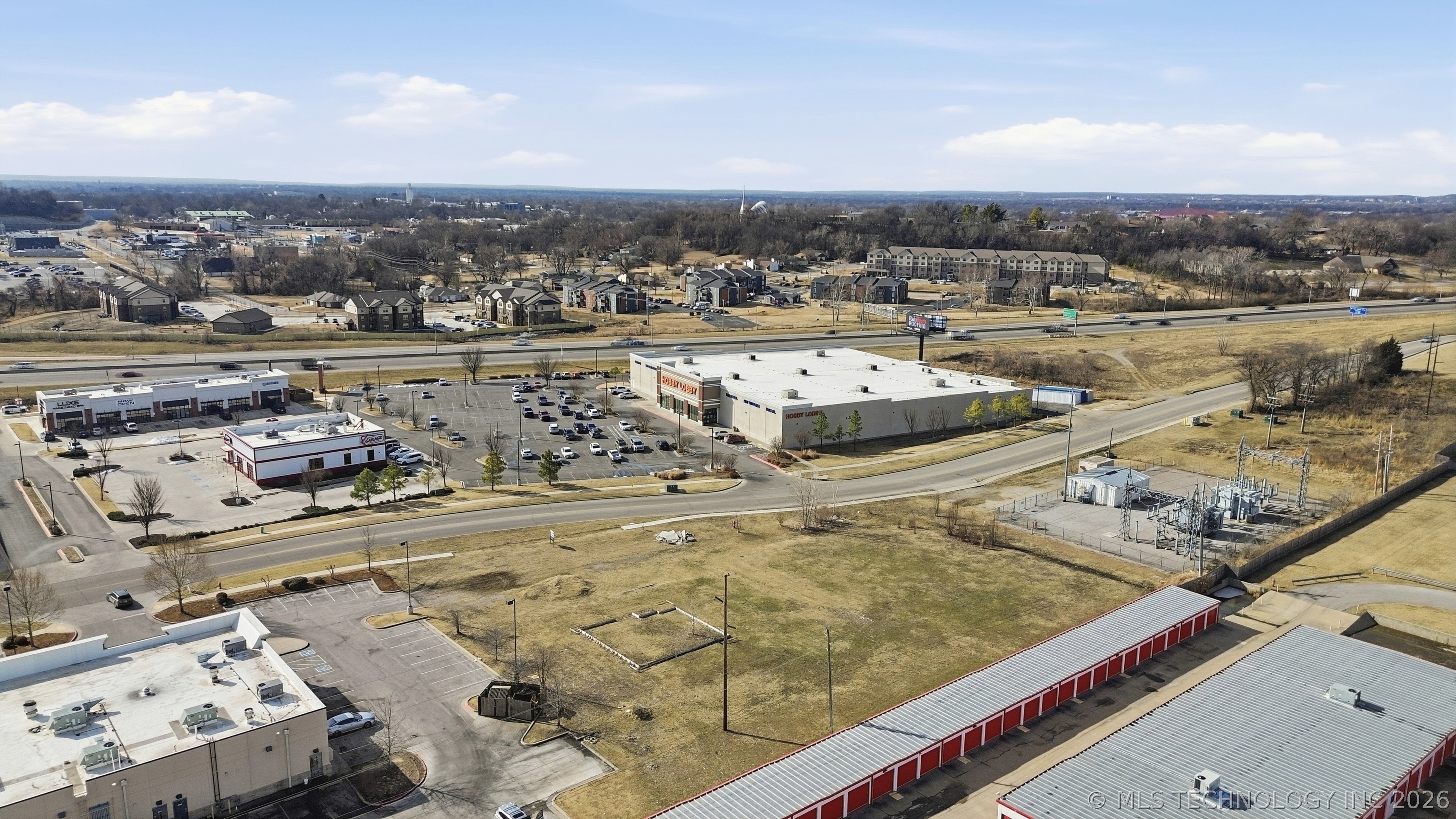 800 E Hillside Drive Property Photo 7