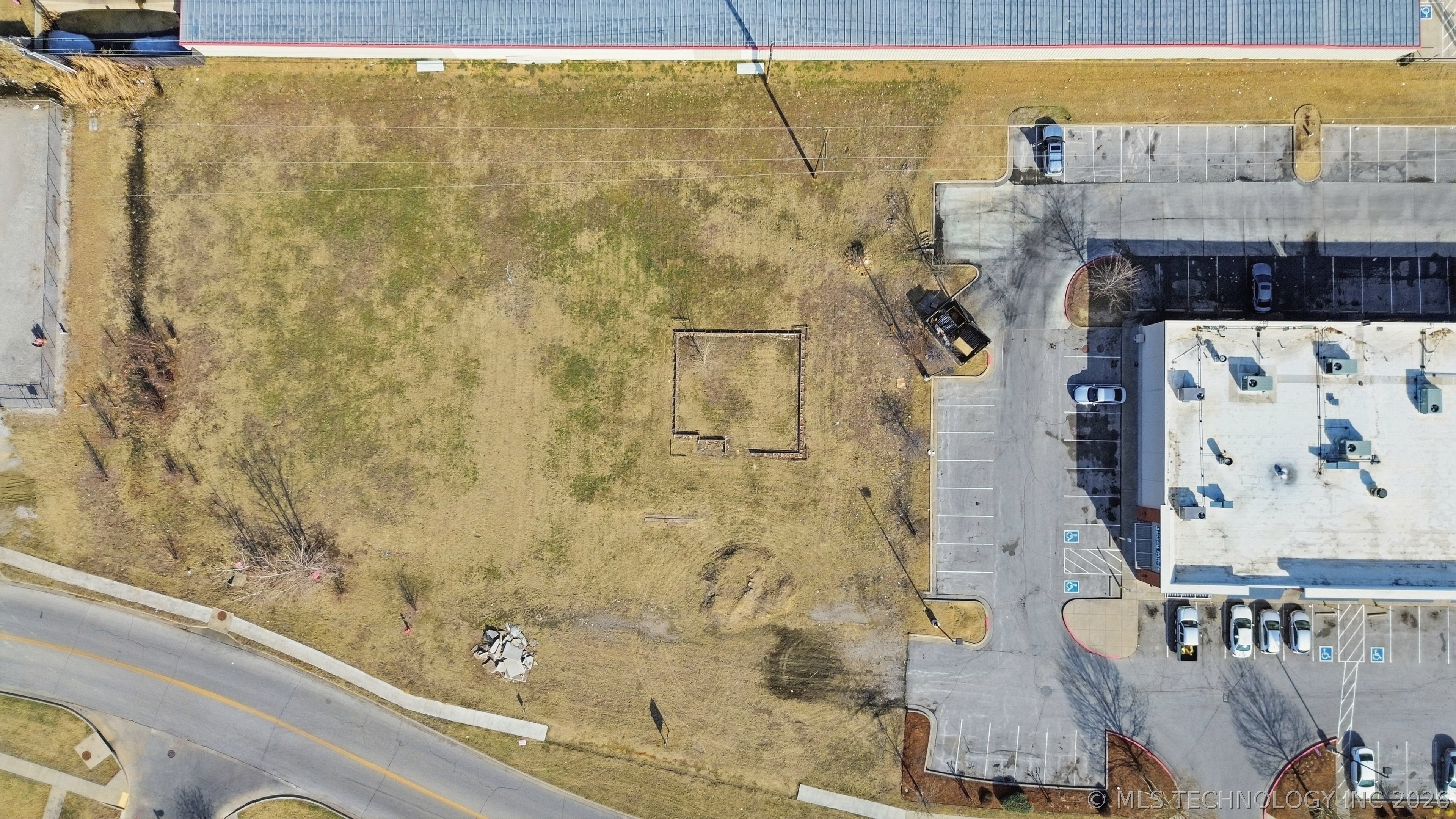 800 E Hillside Drive Property Photo 9