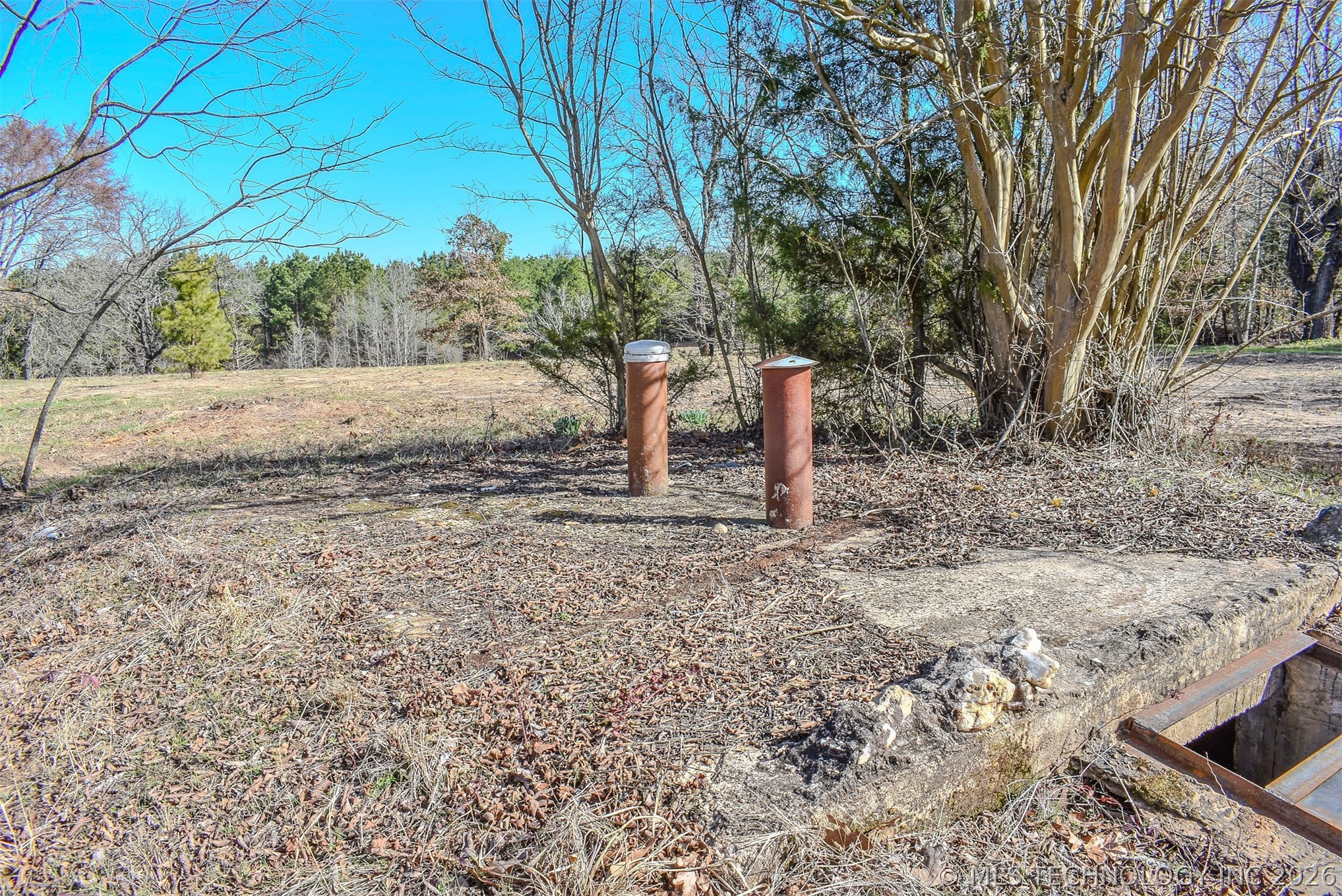 32 E 2030 Road Property Photo 4