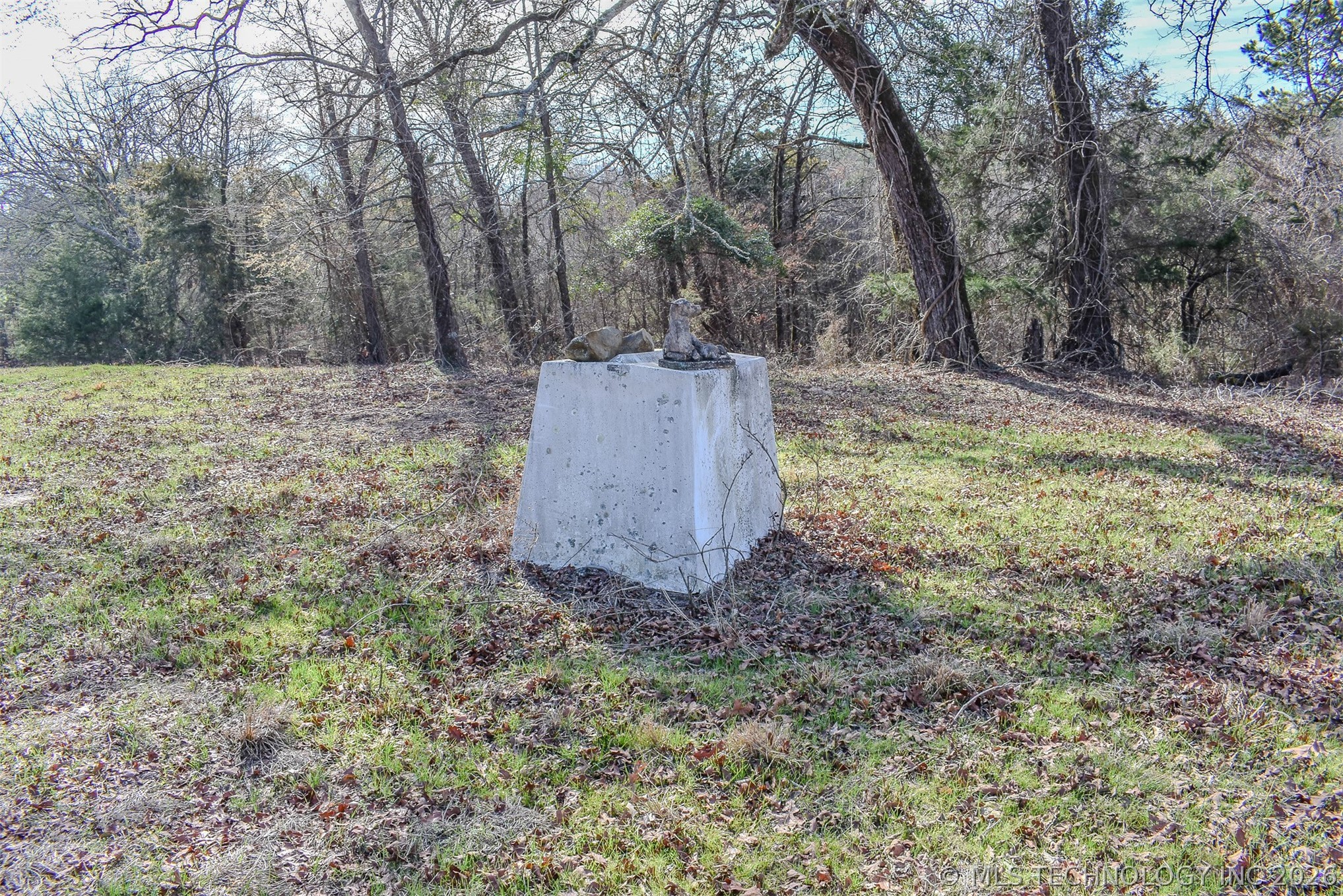 32 E 2030 Road Property Photo 5