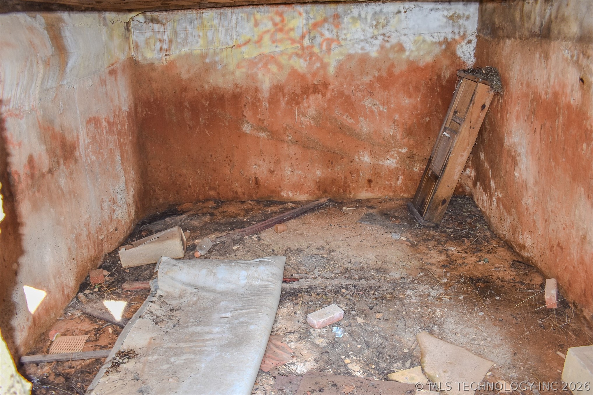 32 E 2030 Road Property Photo 7