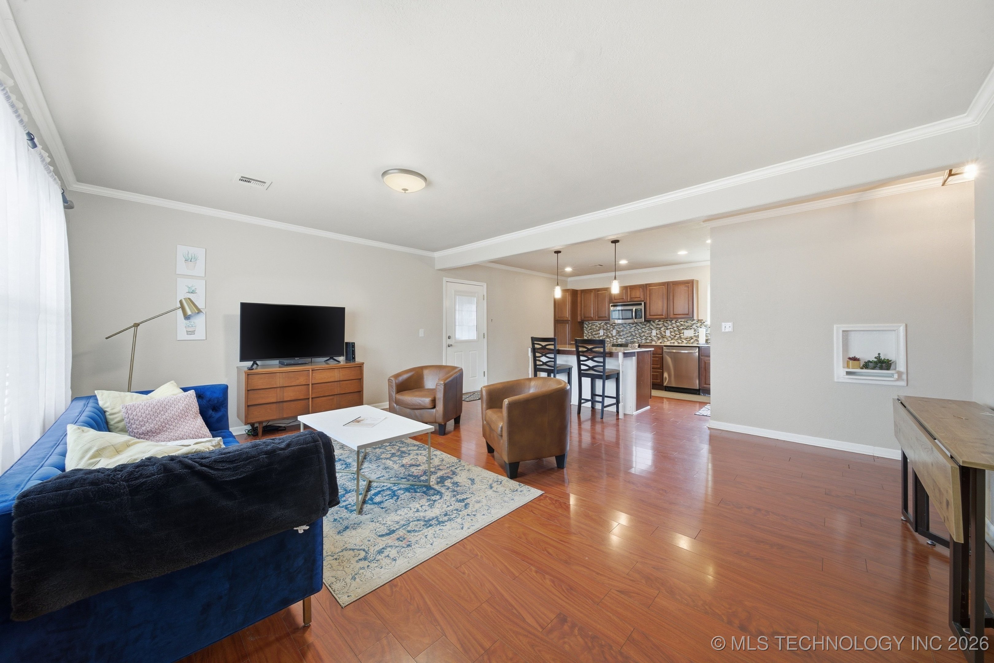 1321 S Quebec Avenue Property Photo 5