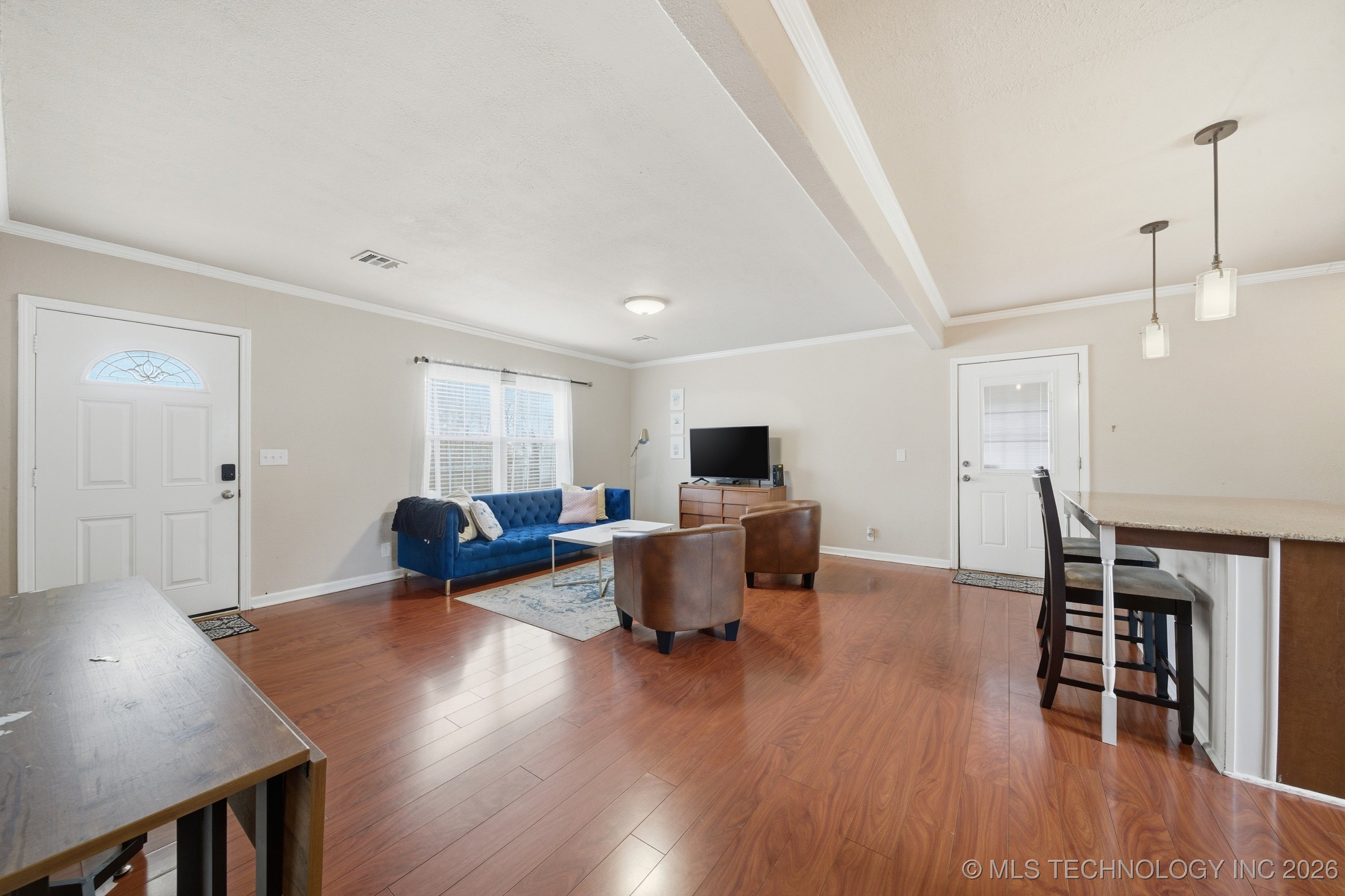 1321 S Quebec Avenue Property Photo 9